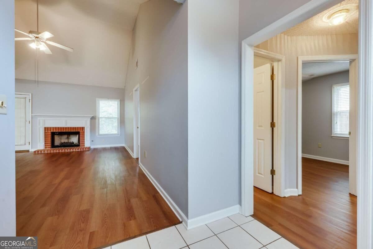 3 bedroom, 2 bathroom, 1,233 sq ft single family residence for sale at 137 Lucy Lane, Athens, GA 30606 — photo 4