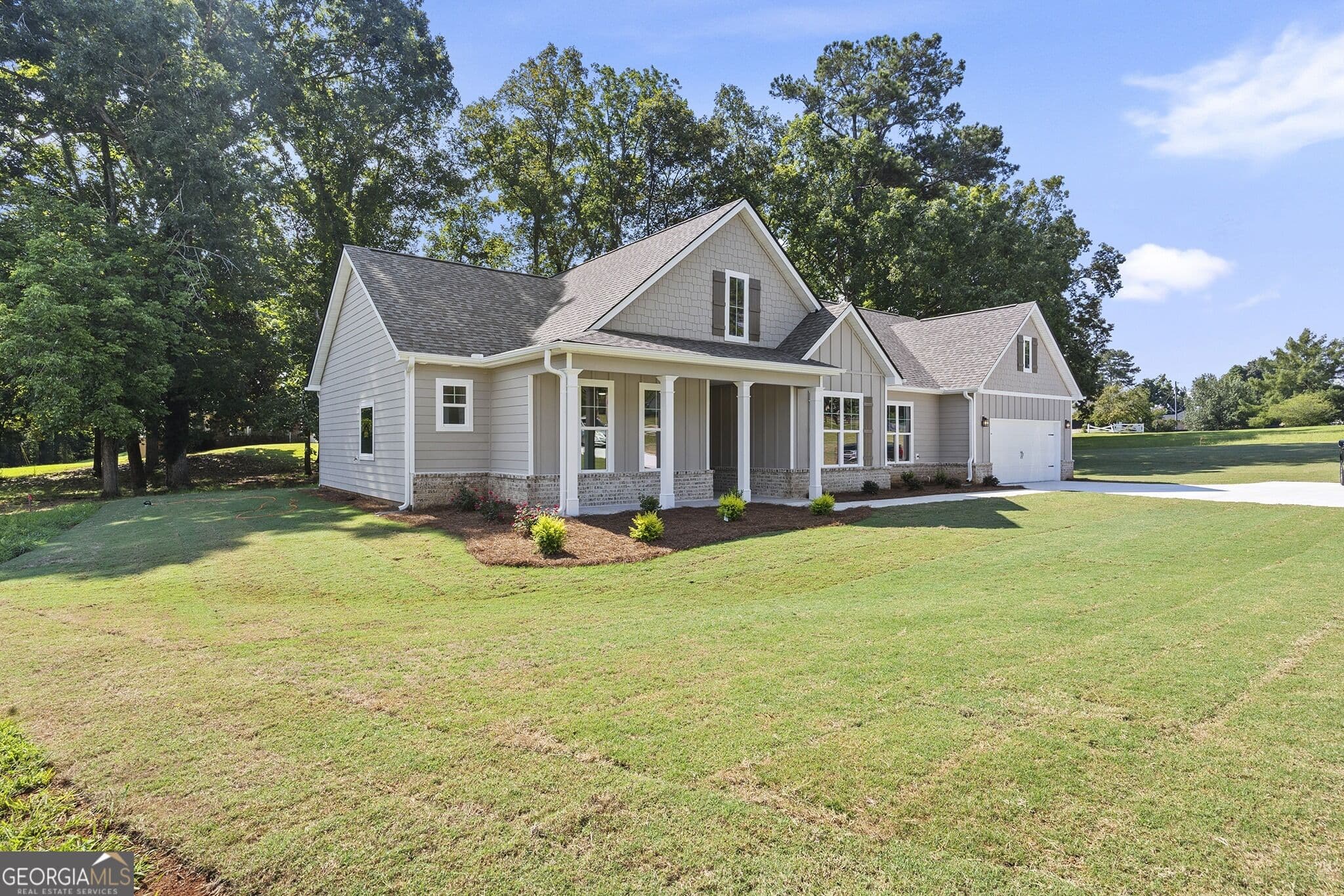4 bedroom, 2.5 bathroom, 2,000 sq ft single family residence for sale at 336 Burg Road, Jenkinsburg, GA 30234 — photo 2