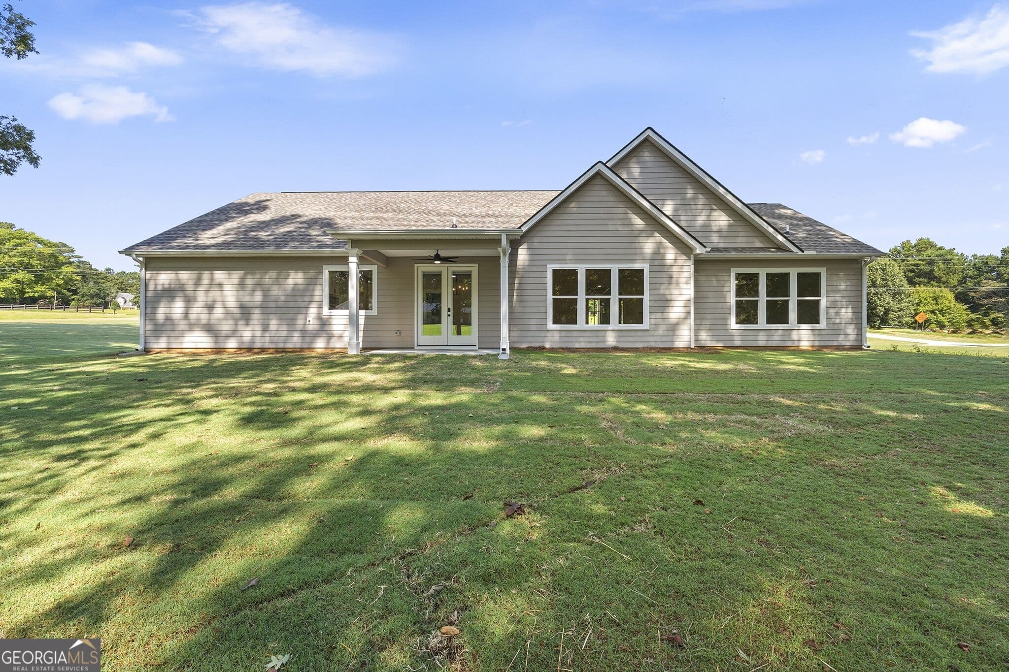 4 bedroom, 2.5 bathroom, 2,000 sq ft single family residence for sale at 336 Burg Road, Jenkinsburg, GA 30234 — photo 3
