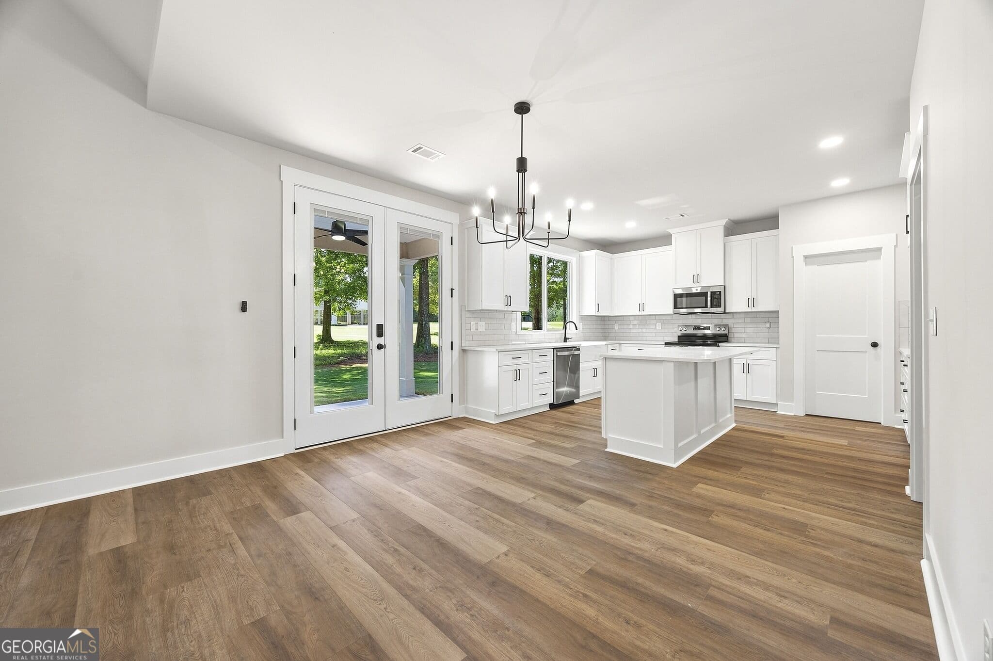 4 bedroom, 2.5 bathroom, 2,000 sq ft single family residence for sale at 336 Burg Road, Jenkinsburg, GA 30234 — photo 9