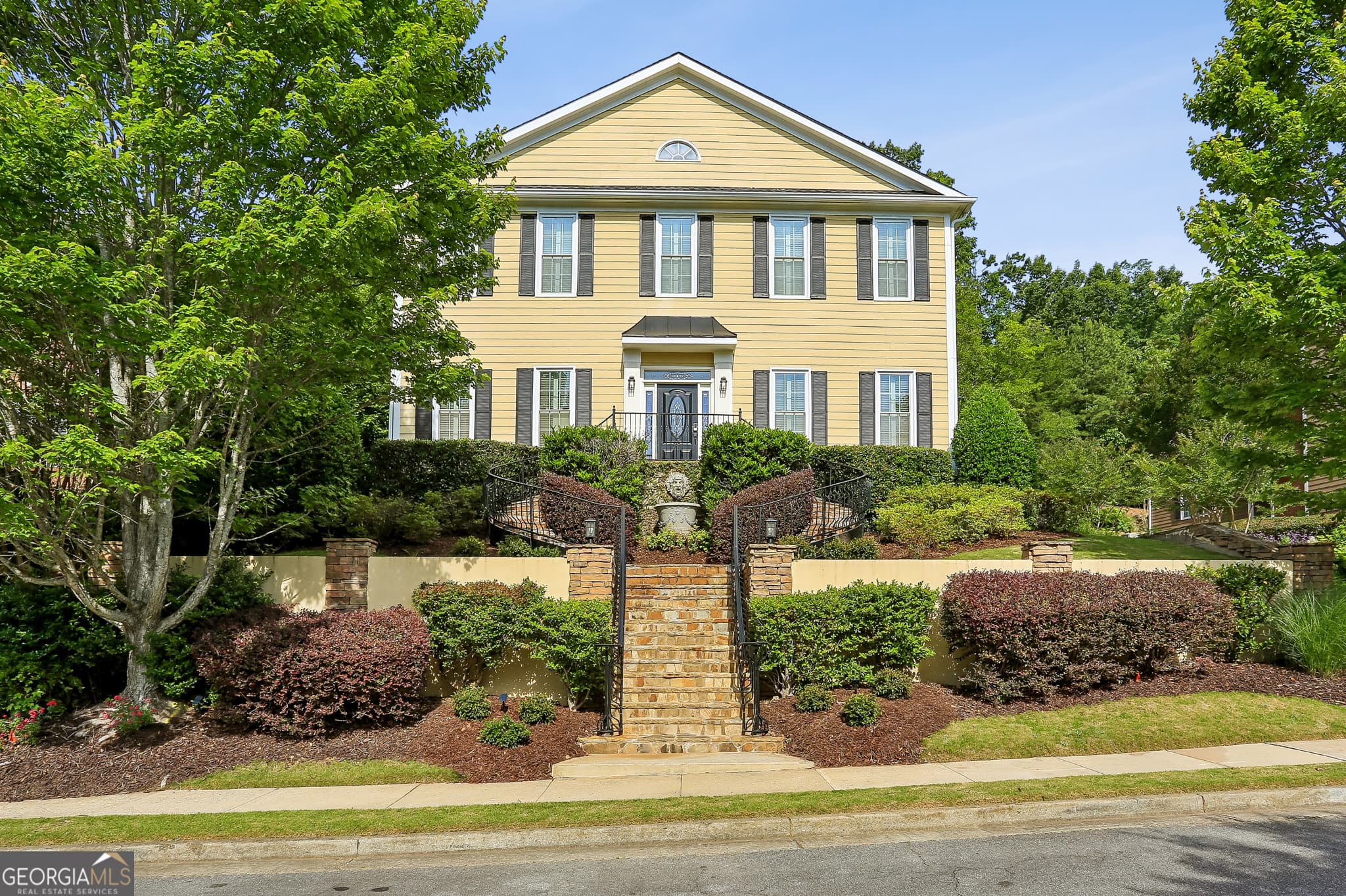 5 bedroom, 5.5 bathroom, 4,954 sq ft manufactured home,single family residence for sale at 1265 Promontory Lane, Marietta, GA 30062 — photo 1 of 48