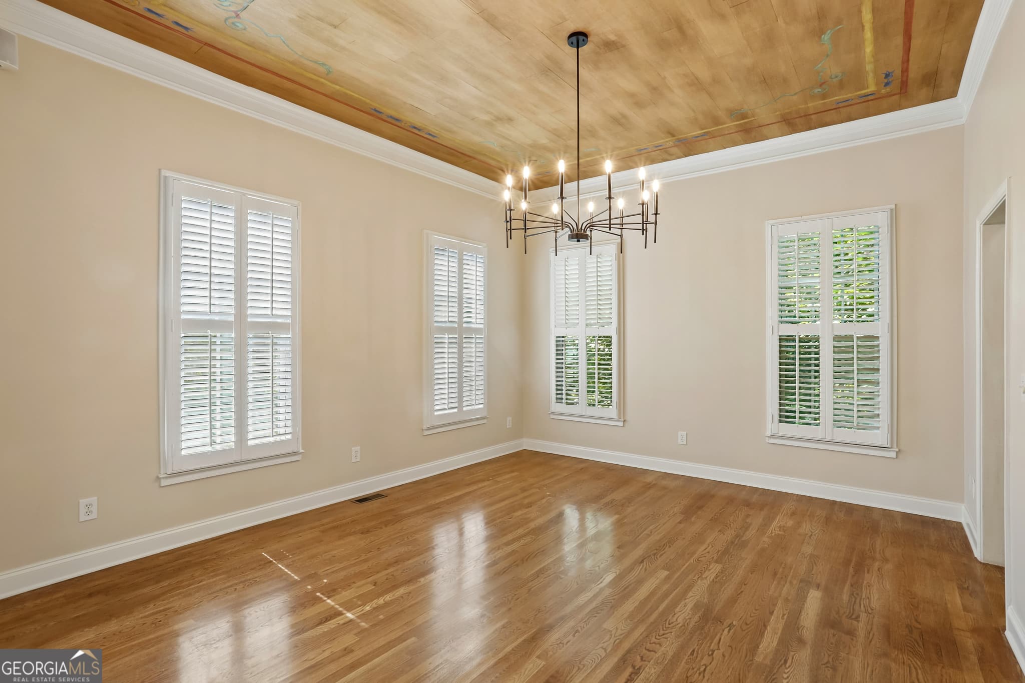 5 bedroom, 5.5 bathroom, 4,954 sq ft manufactured home,single family residence for sale at 1265 Promontory Lane, Marietta, GA 30062 — photo 5