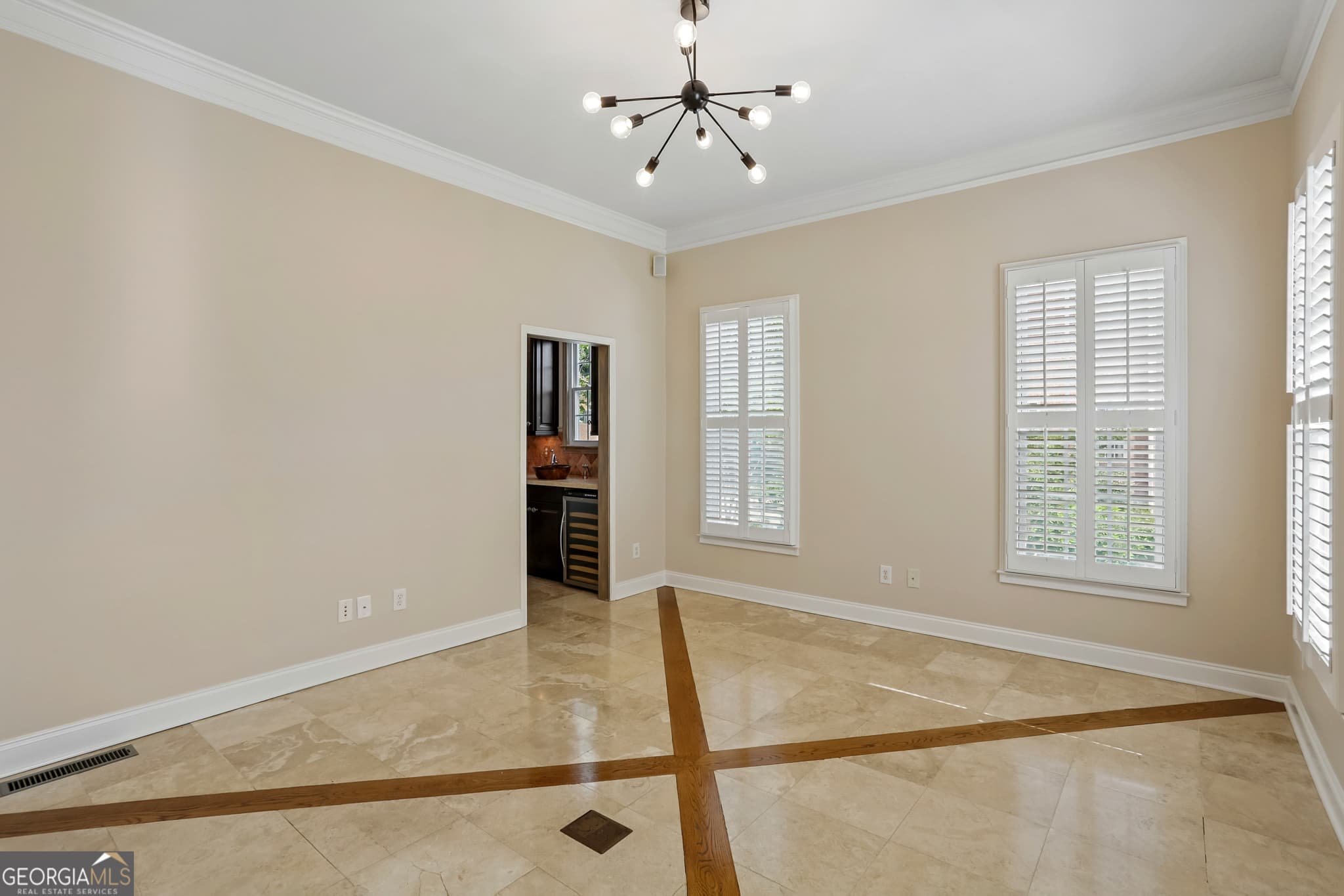5 bedroom, 5.5 bathroom, 4,954 sq ft manufactured home,single family residence for sale at 1265 Promontory Lane, Marietta, GA 30062 — photo 8