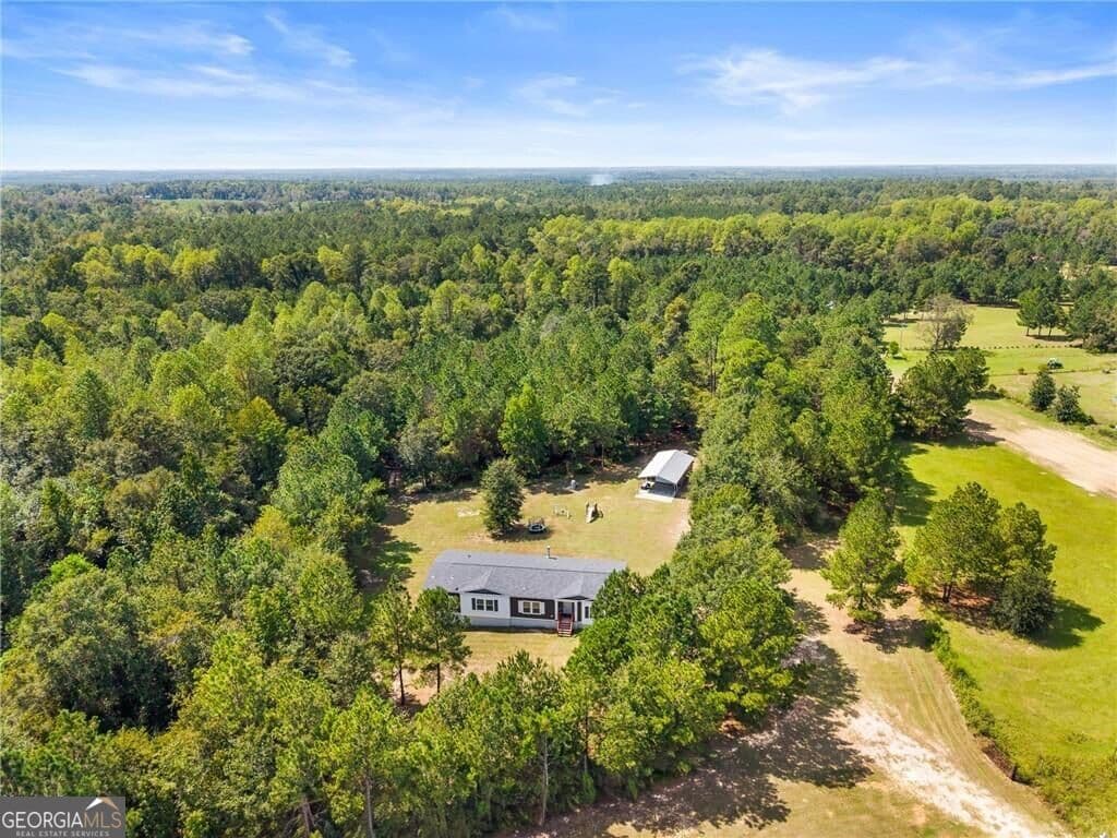 4 bedroom, 2.5 bathroom, 2,263 sq ft manufactured home,single family residence for sale at 4179 Nevils Groveland Road, Pembroke, GA 31321 — photo 2
