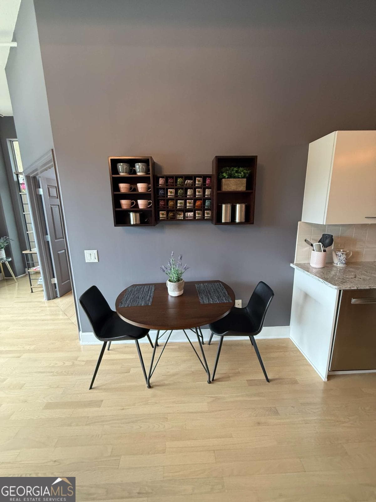 2 bedroom, 2 bathroom, 1,505 sq ft condominium for sale at 3820 Roswell Road 709, Atlanta, GA 30342 — photo 8