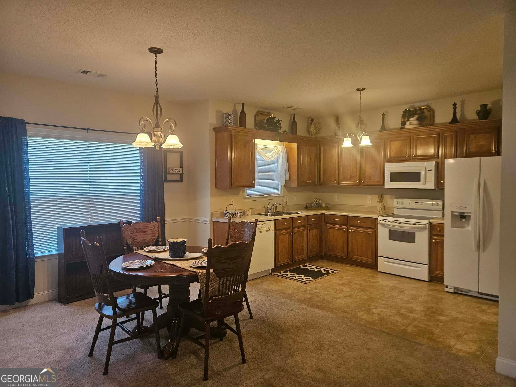 2 bedroom, 2 bathroom, 1,343 sq ft single family residence for sale at 190 Jabrok Circle, Macon, GA 31216 — photo 7