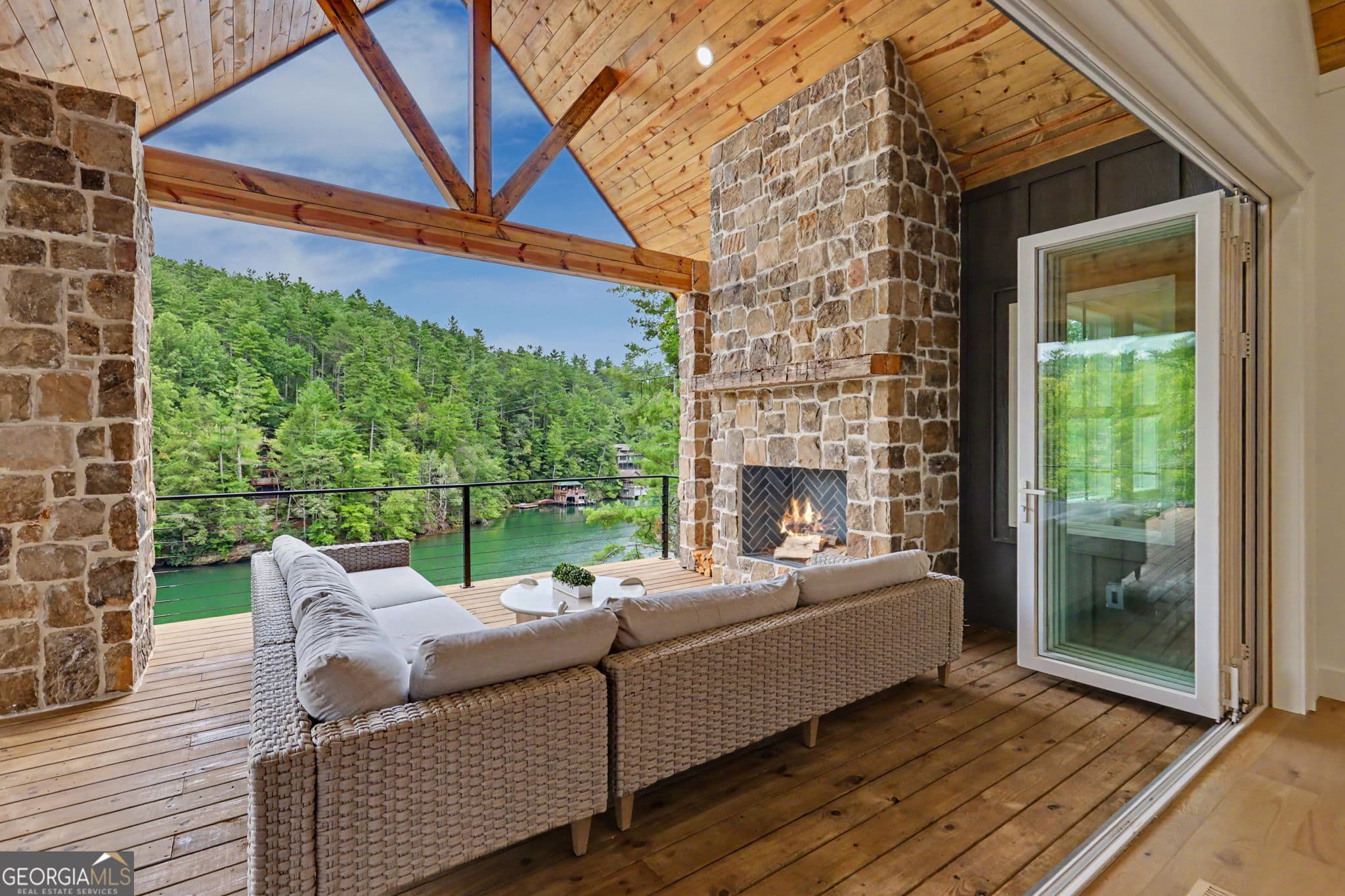 5 bedroom, 5 bathroom, 5,300 sq ft single family residence for sale at 493 Kings Row Road, Lakemont, GA 30552 — photo 10