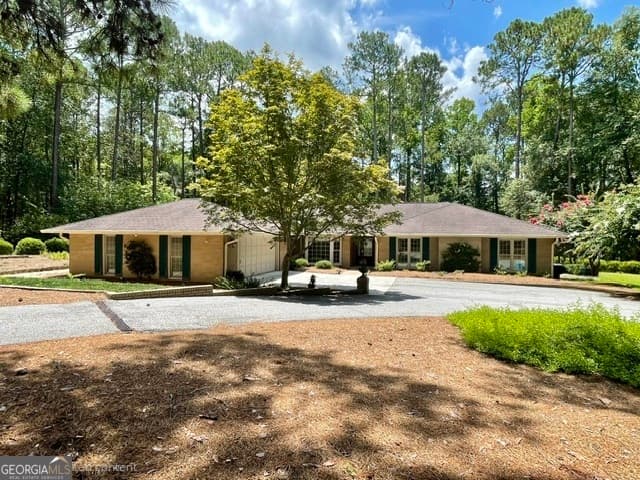 3 bedroom, 2.5 bathroom, 2,774 sq ft single family residence for sale at 23 Whippoorwill Drive, Statesboro, GA 30458 — photo 1 of 40