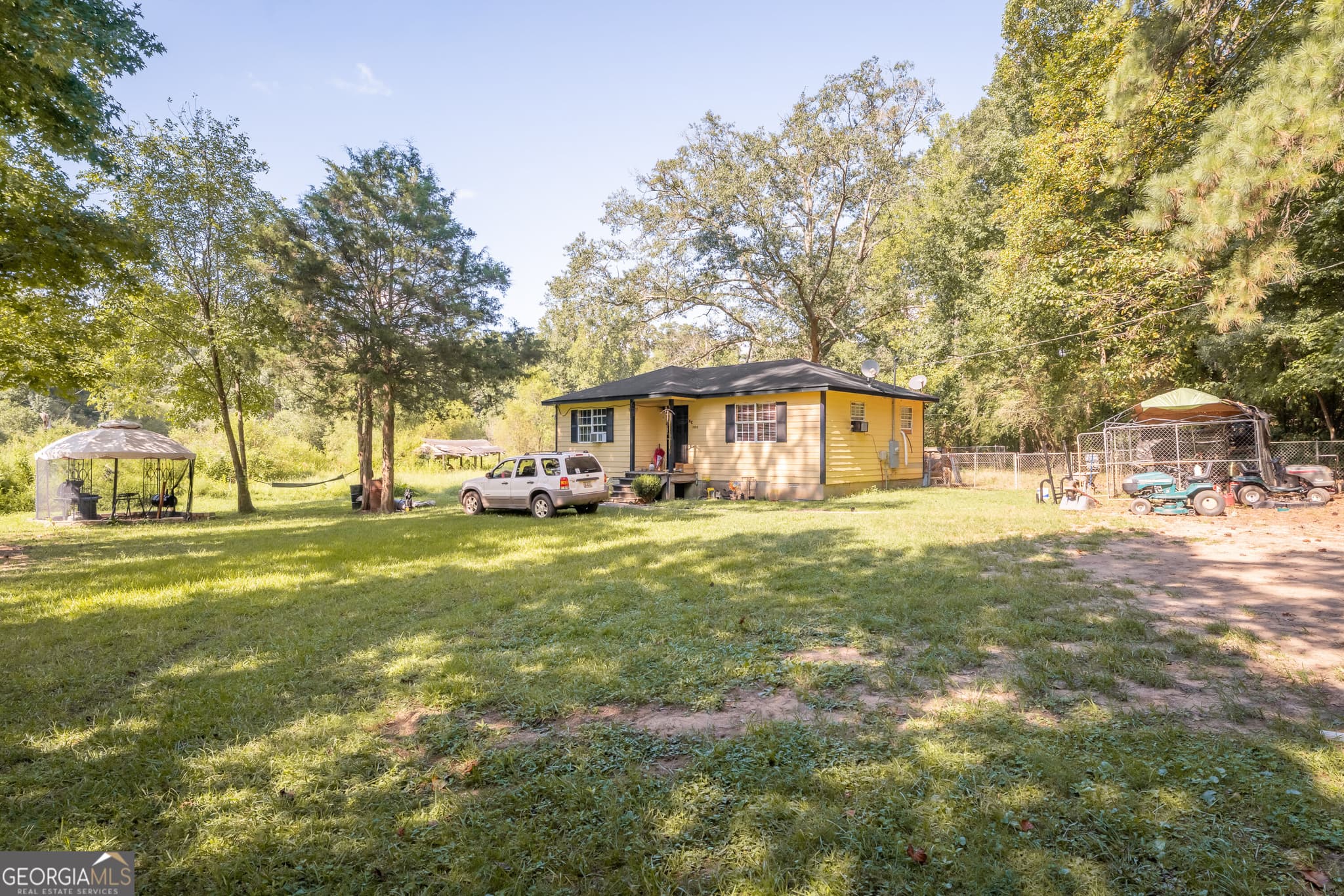 2 bedroom, 1 bathroom, 776 sq ft single family residence for sale at 1040 Laboon Road, Monroe, GA 30655 — photo 3