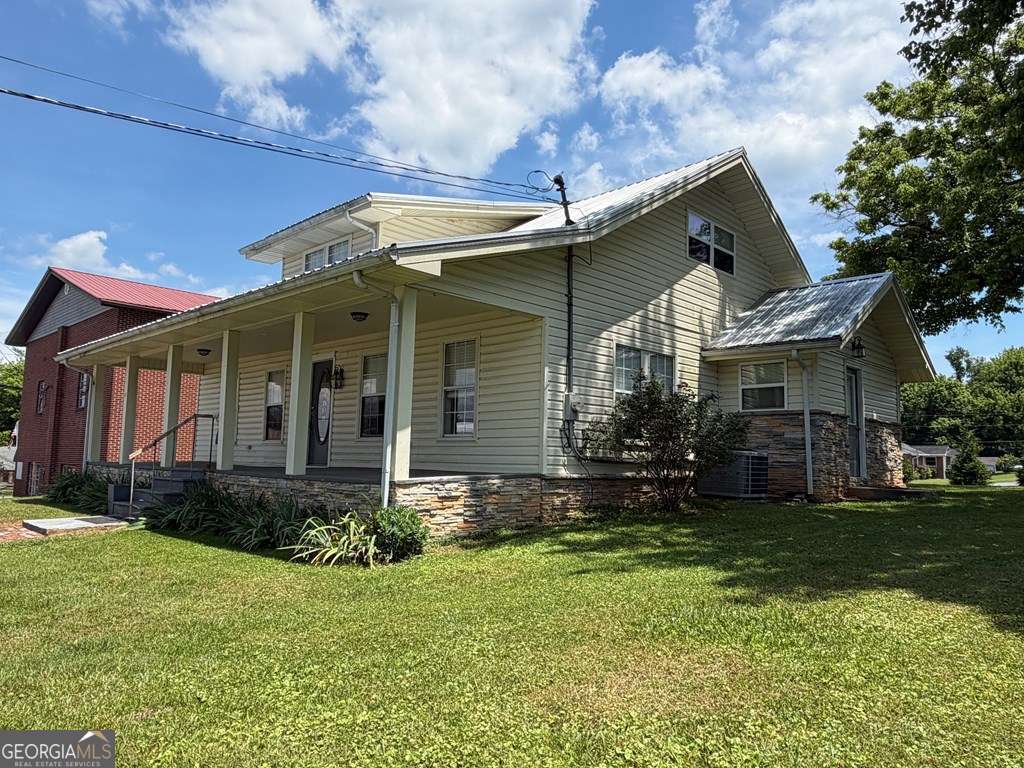 2 bedroom, 2 bathroom cabin,single family residence for sale at 17 Town Square Road, Morganton, GA 30560 — photo 10