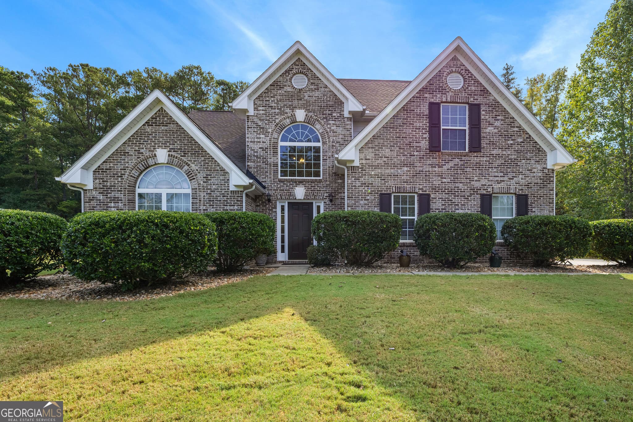 4 bedroom, 3.5 bathroom, 2,914 sq ft single family residence for sale at 47 Kendall Street, Newnan, GA 30263 — photo 2