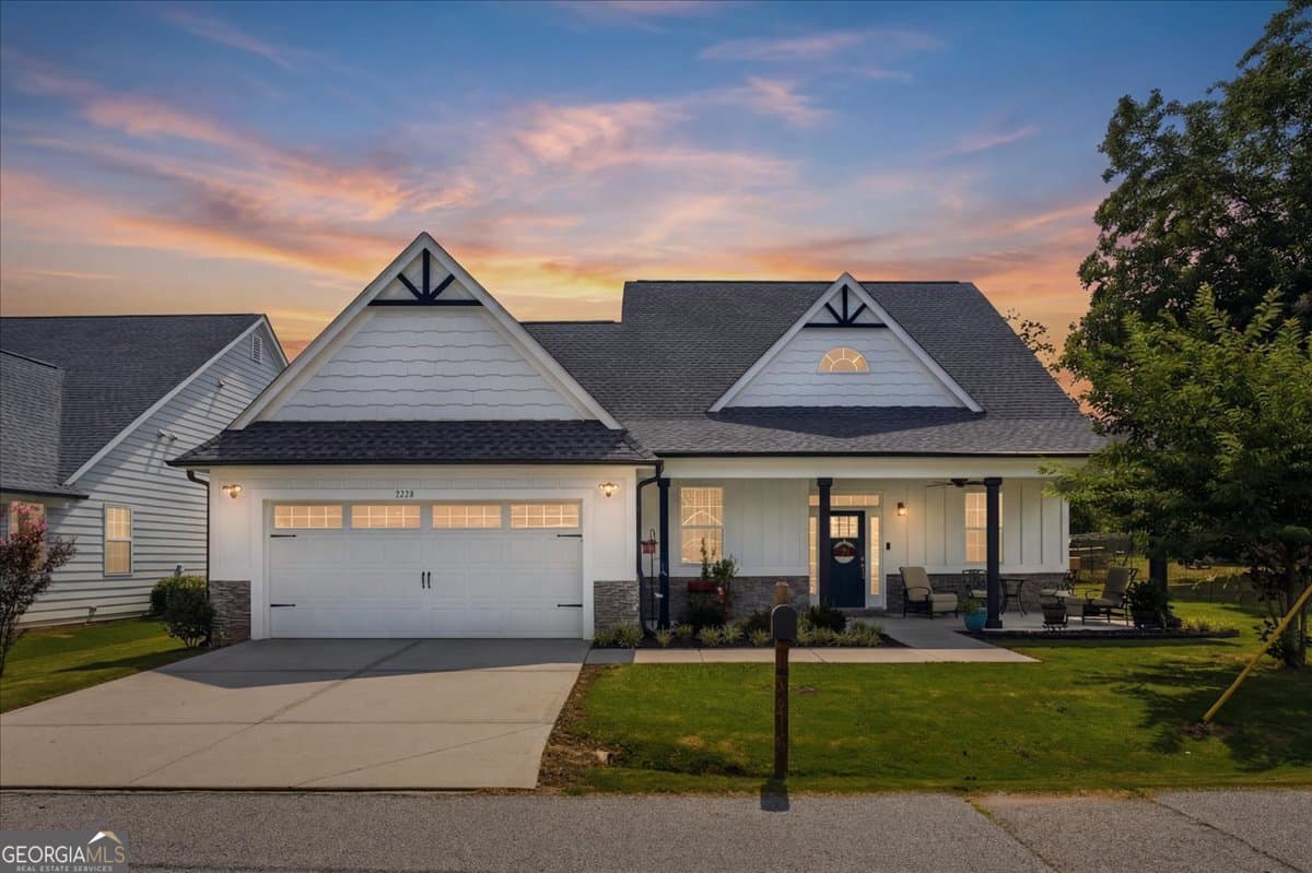 4 bedroom, 2.5 bathroom, 2,128 sq ft single family residence for sale at 5214 Hazel Street, Covington, GA 30014 — photo 2