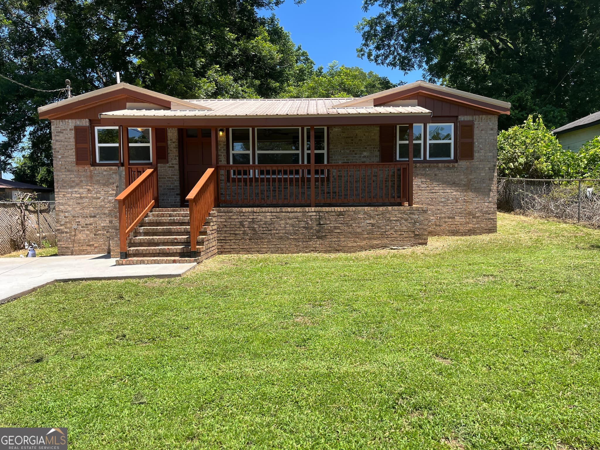 3 bedroom, 1 bathroom, 1,137 sq ft single family residence sold at 300 Hunt Circle, Manchester, GA 31816