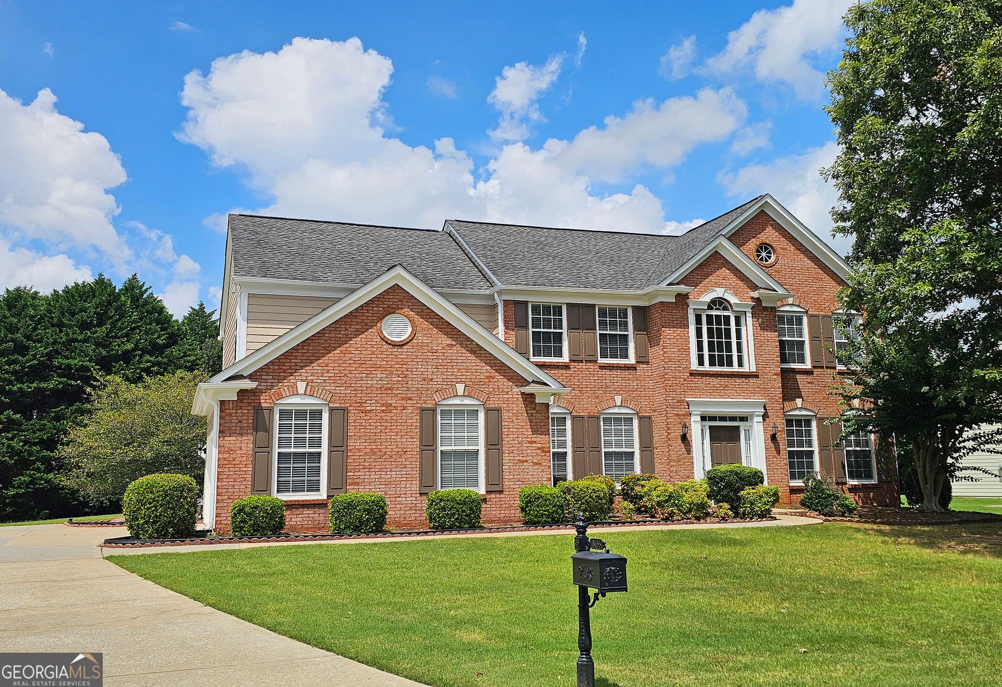 5 bedroom, 2.5 bathroom, 2,974 sq ft single family residence for rent at 8155 Cavendish Place, Johns Creek, GA 30024 for $3,200 a month — photo 1 of 1