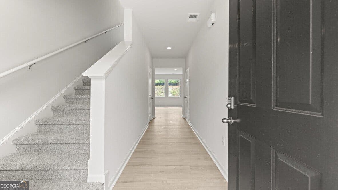 3 bedroom, 2.5 bathroom, 1,749 sq ft single family residence for sale at 8162 Coldstream Drive, Fairburn, GA 30213 — photo 2