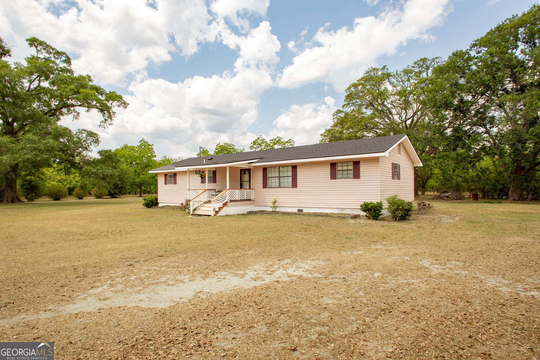 2 bedroom, 2 bathroom, 1,440 sq ft single family residence for sale at 3113 Ware Street, Blackshear, GA 31516 — photo 2
