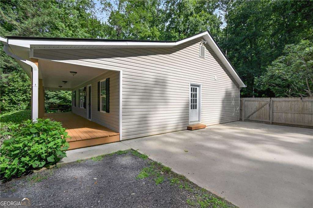 3 bedroom, 2 bathroom, 1,344 sq ft single family residence for sale at 180 McCready Drive, Dallas, GA 30157 — photo 6