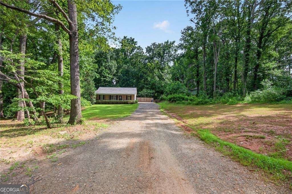 3 bedroom, 2 bathroom, 1,344 sq ft single family residence for sale at 180 McCready Drive, Dallas, GA 30157 — photo 7