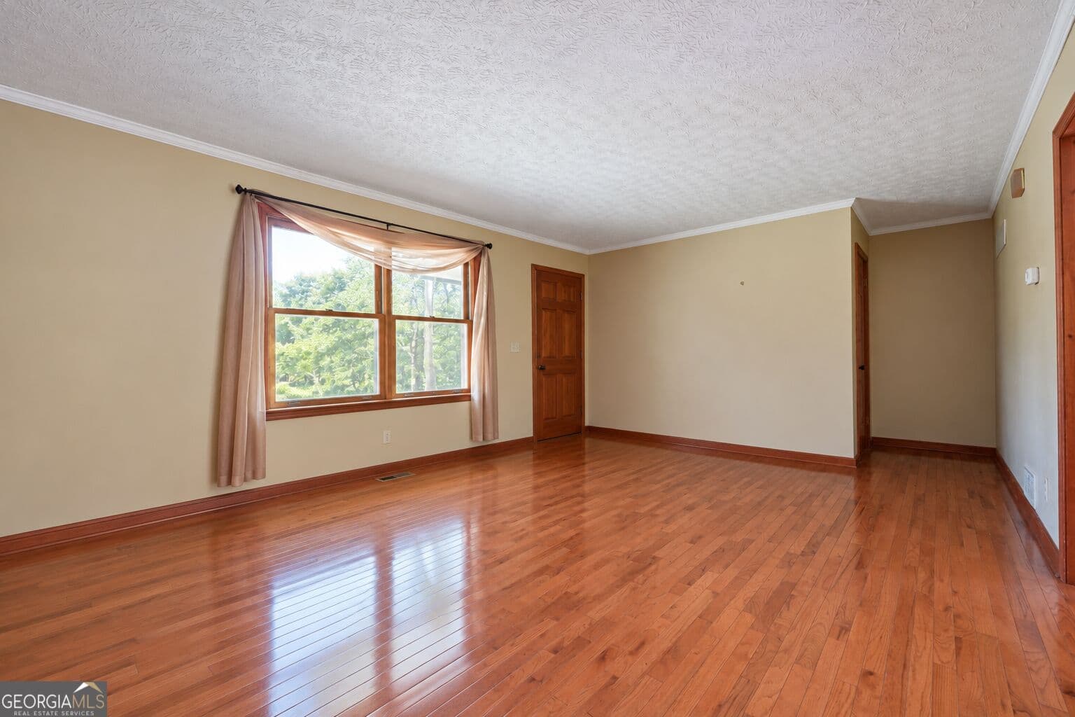 3 bedroom, 3 bathroom, 2,108 sq ft single family residence for sale at 115 Price Drive, Locust Grove, GA 30248 — photo 8