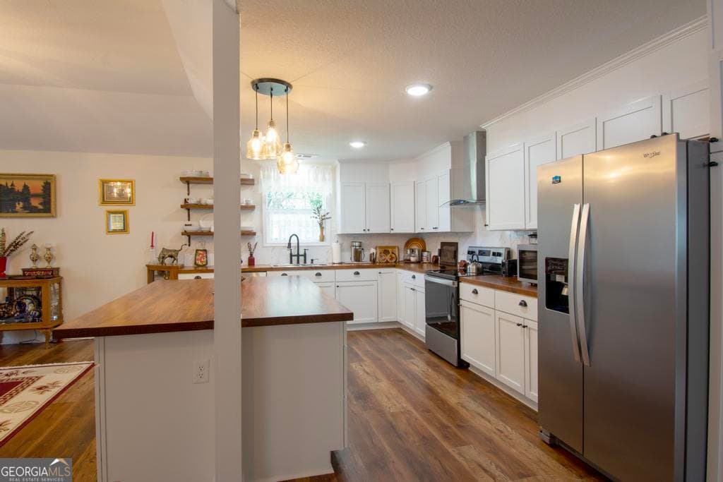 3 bedroom, 2 bathroom, 2,560 sq ft single family residence for sale at 149 Main Street, Rocky Ford, GA 30455 — photo 9