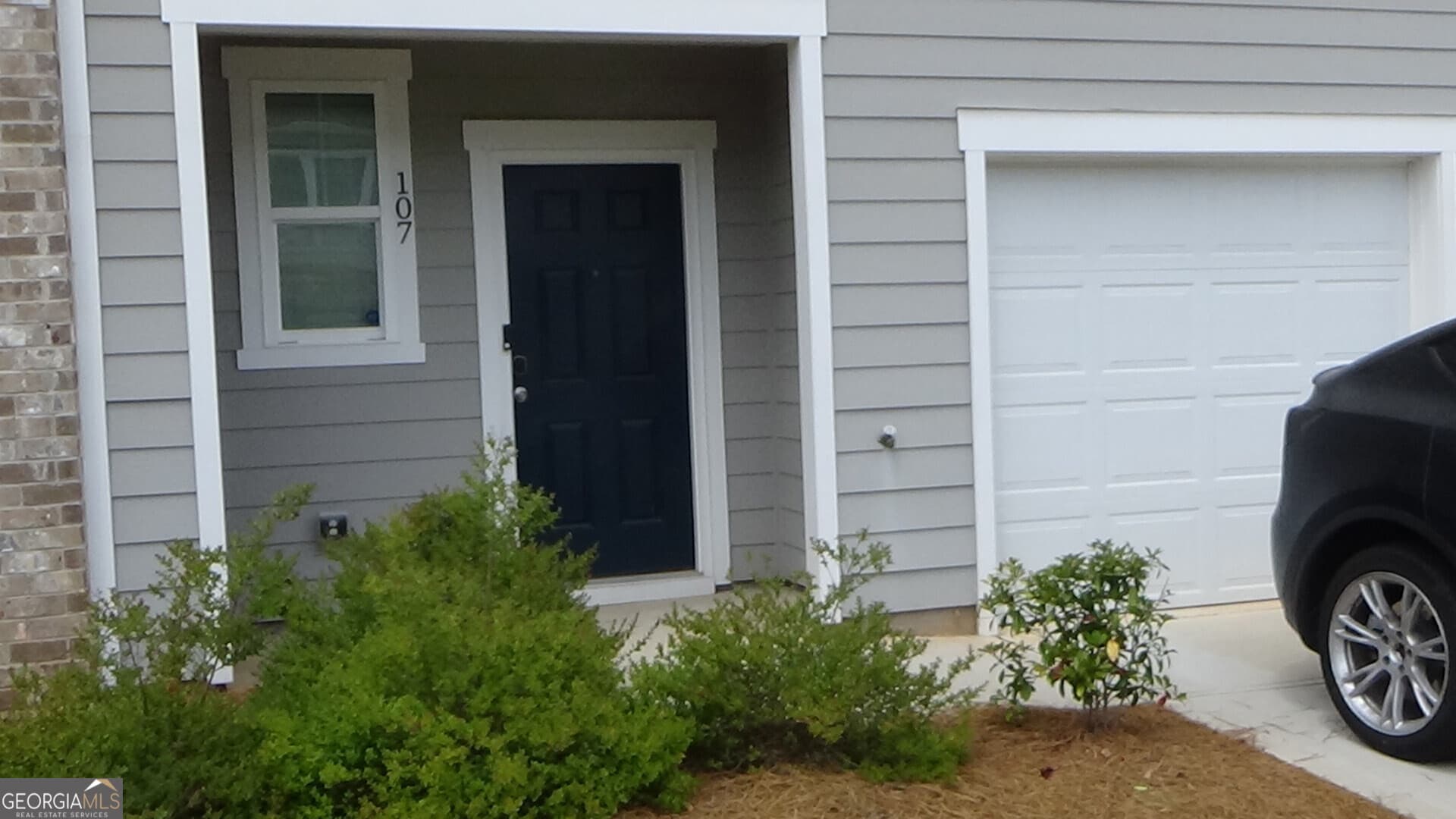 3 bedroom, 2.5 bathroom, 1,472 sq ft townhouse for sale at 107 SW Saginaw Courts, Locust Grove, GA 30248 — photo 3