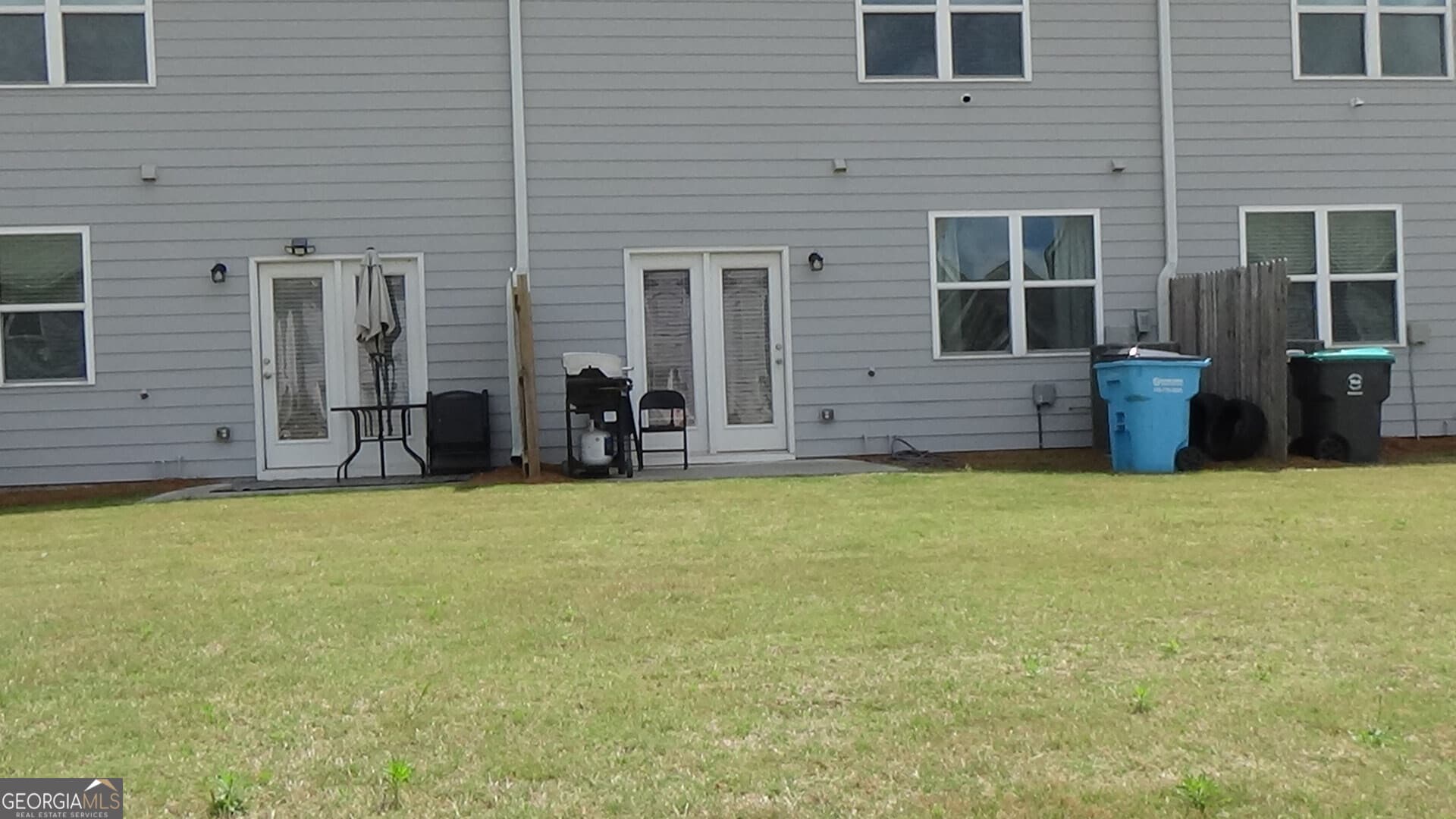 3 bedroom, 2.5 bathroom, 1,472 sq ft townhouse for sale at 107 SW Saginaw Courts, Locust Grove, GA 30248 — photo 5