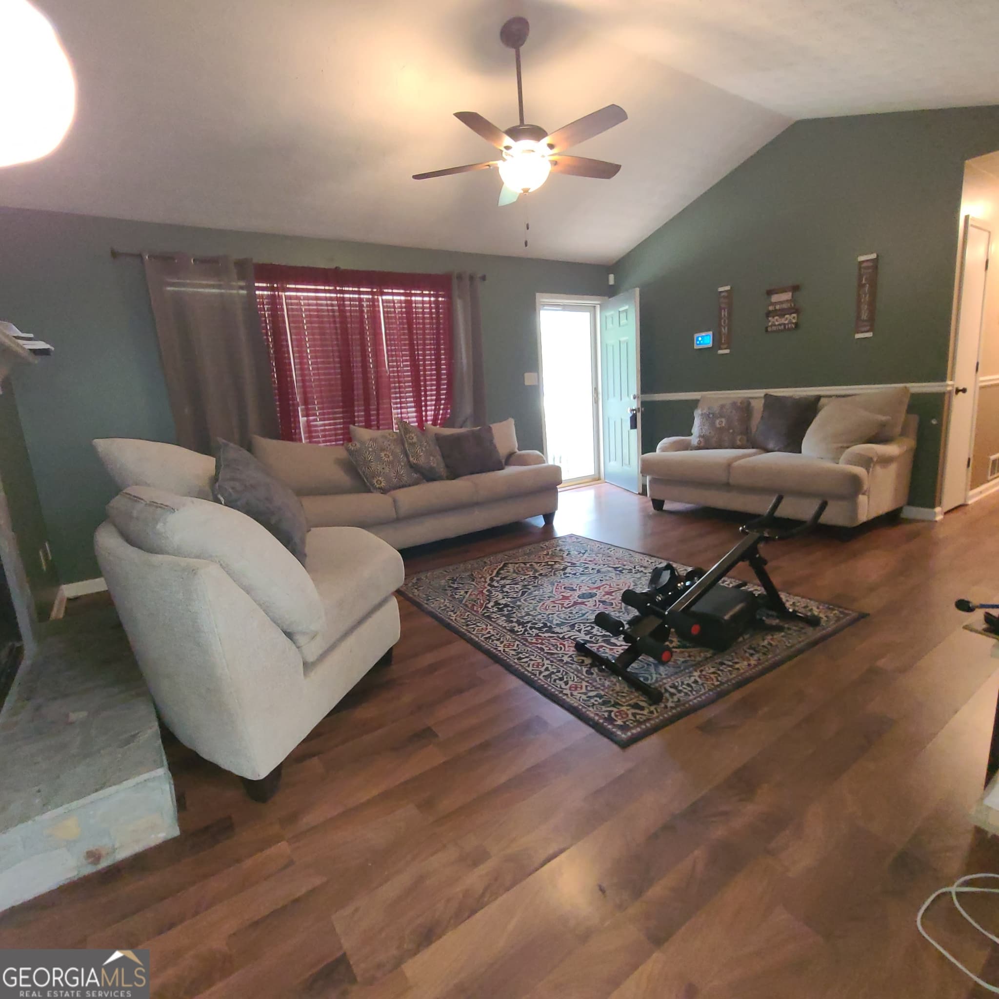 3 bedroom, 2 bathroom, 1,247 sq ft single family residence for sale at 403 Victoria Place, Locust Grove, GA 30248 — photo 7