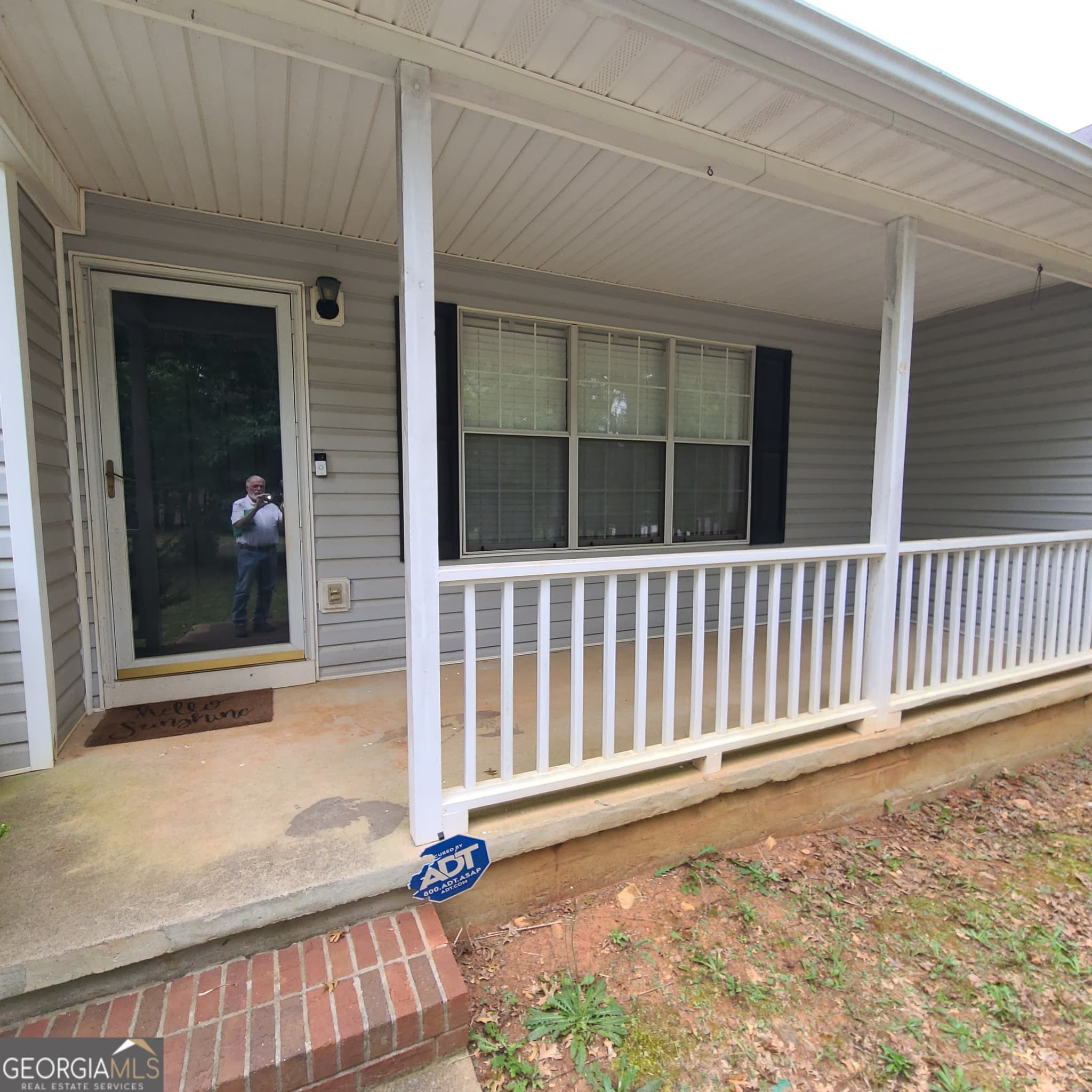 3 bedroom, 2 bathroom, 1,247 sq ft single family residence for sale at 403 Victoria Place, Locust Grove, GA 30248 — photo 5