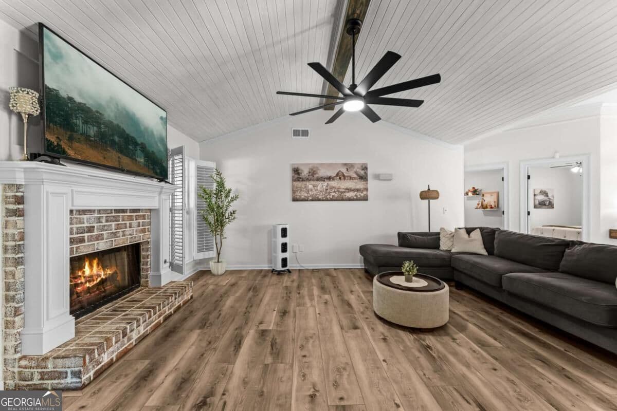 4 bedroom, 2 bathroom, 1,853 sq ft single family residence for sale at 110 Sweet Gum Road, Savannah, GA 31410 — photo 5