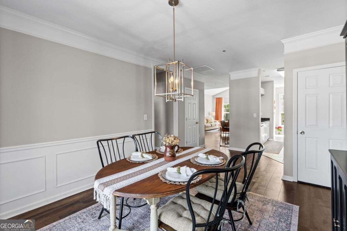 2 bedroom, 2 bathroom, 1,719 sq ft condominium for sale at 238 Edinburgh Court 238, Milton, GA 30004 — photo 3