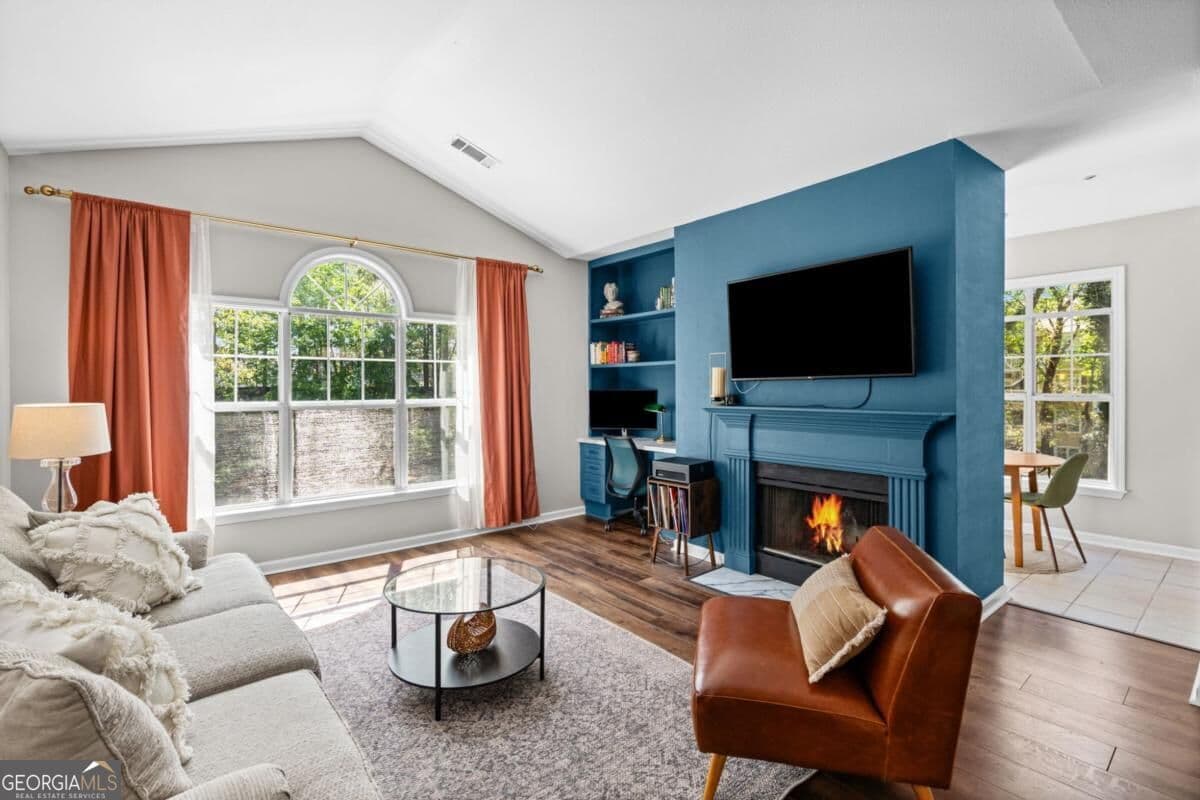 2 bedroom, 2 bathroom, 1,719 sq ft condominium for sale at 238 Edinburgh Court 238, Milton, GA 30004 — photo 9