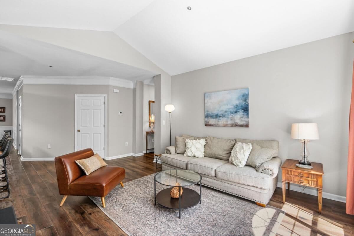 2 bedroom, 2 bathroom, 1,719 sq ft condominium for sale at 238 Edinburgh Court 238, Milton, GA 30004 — photo 8