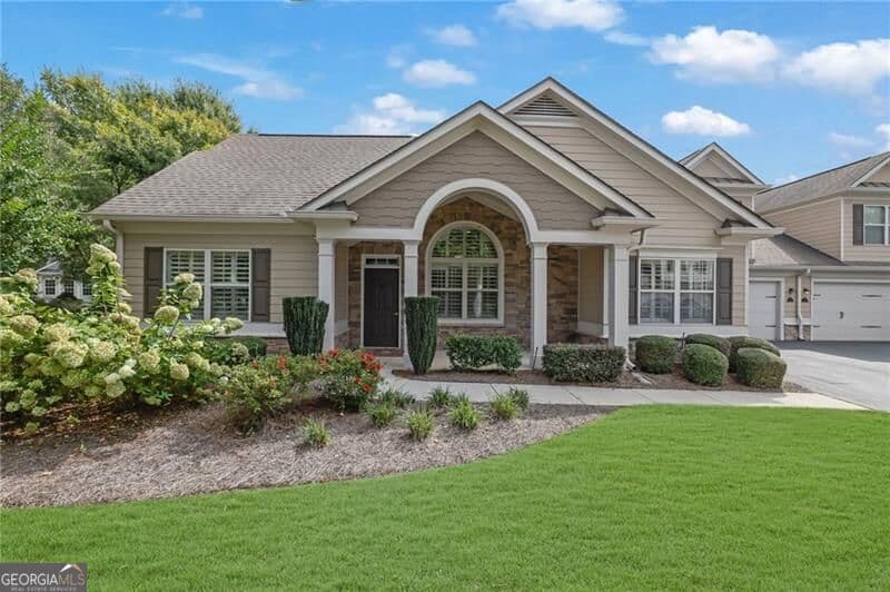 3 bedroom, 3 bathroom, 2,749 sq ft condominium for sale at 1340 Oak Meadows Lane 1801, Cumming, GA 30041 — photo 1 of 35