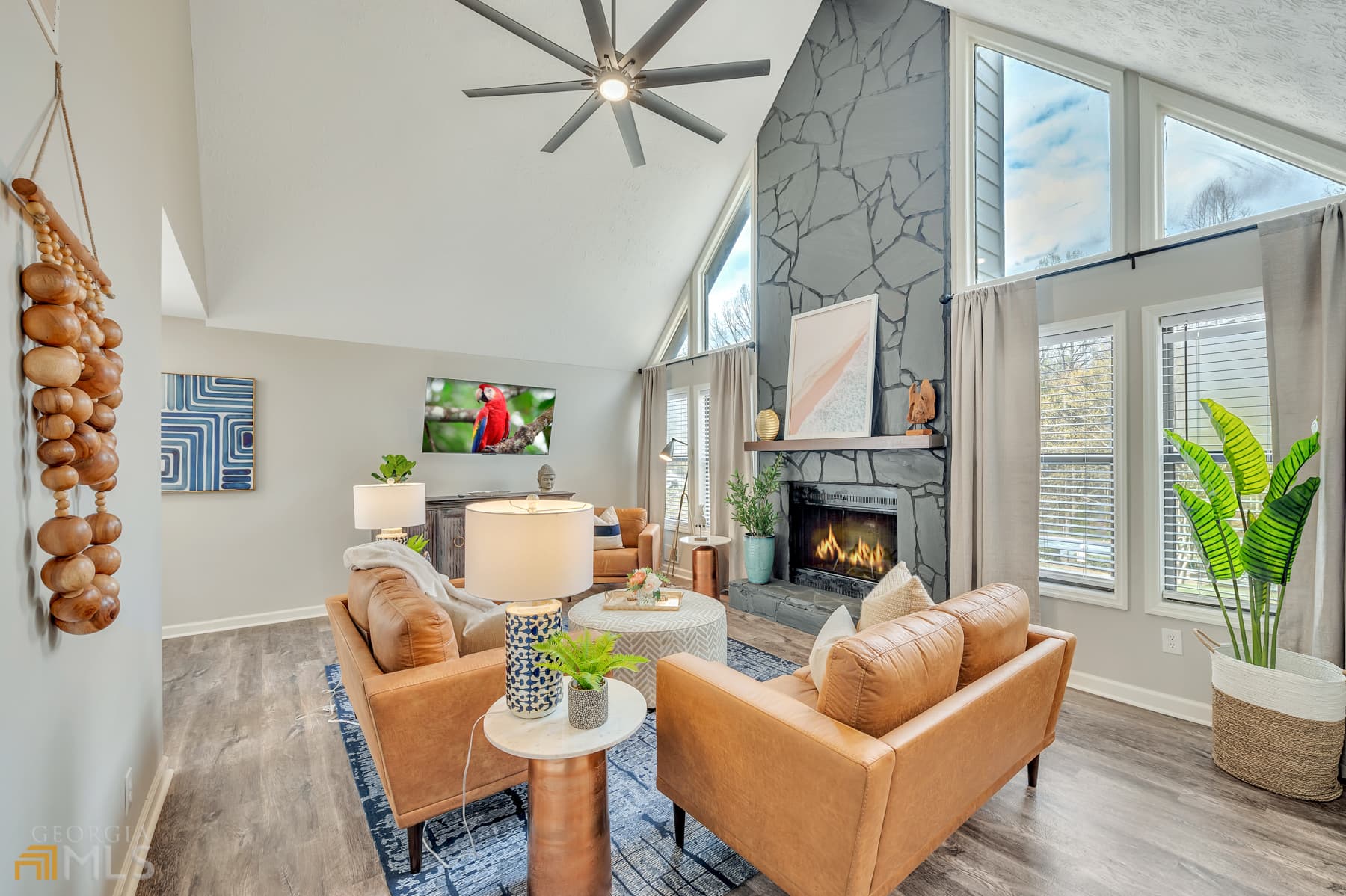 4 bedroom, 3 bathroom, 2,000 sq ft single family residence for rent at 1898 Winding Creek Lane, Marietta, GA 30064 for $5,900 a month — photo 1 of 30