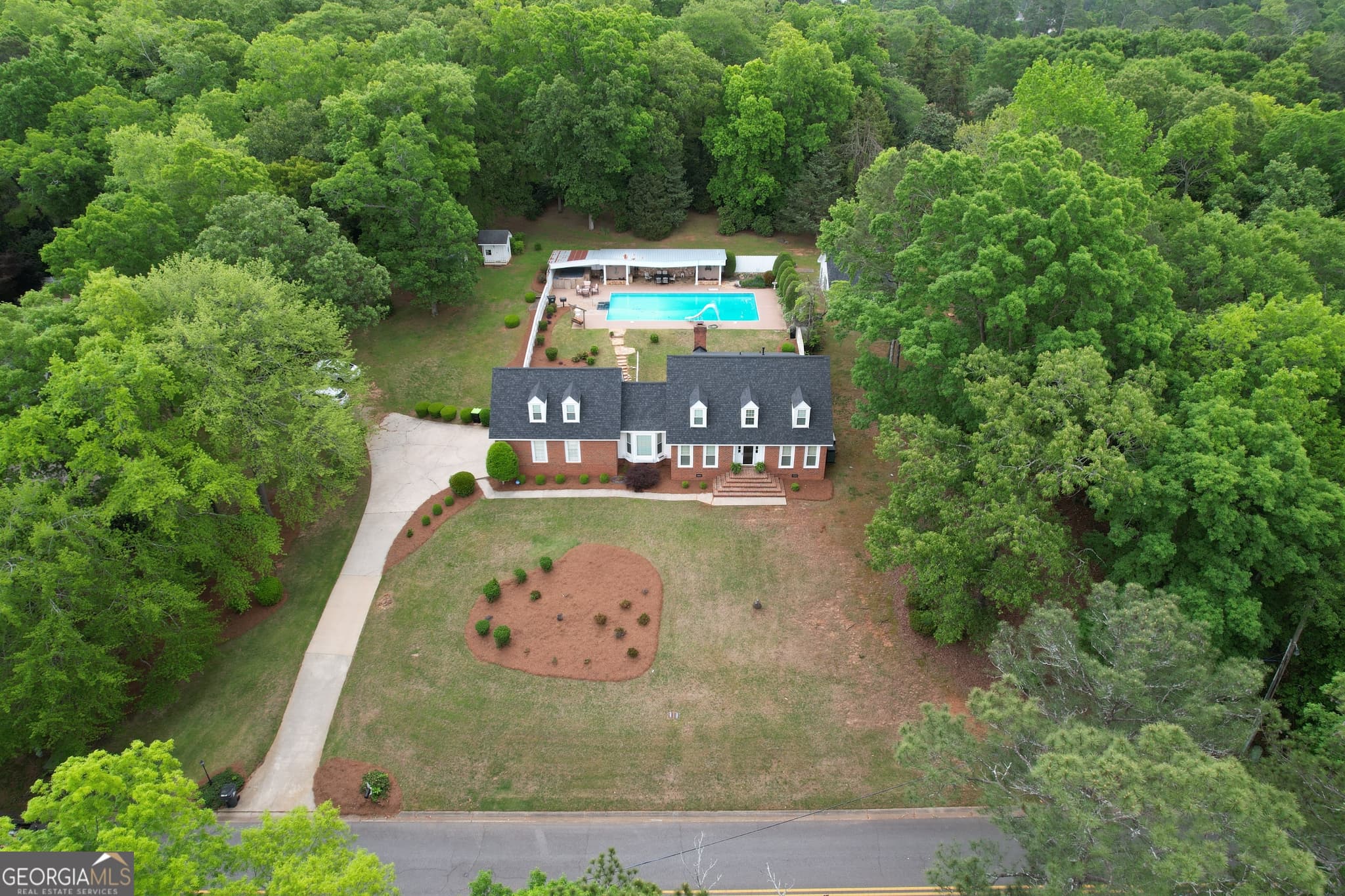 4 bedroom, 2.5 bathroom, 2,561 sq ft single family residence for sale at 120 Mill Race Road, Thomaston, GA 30286 — photo 3