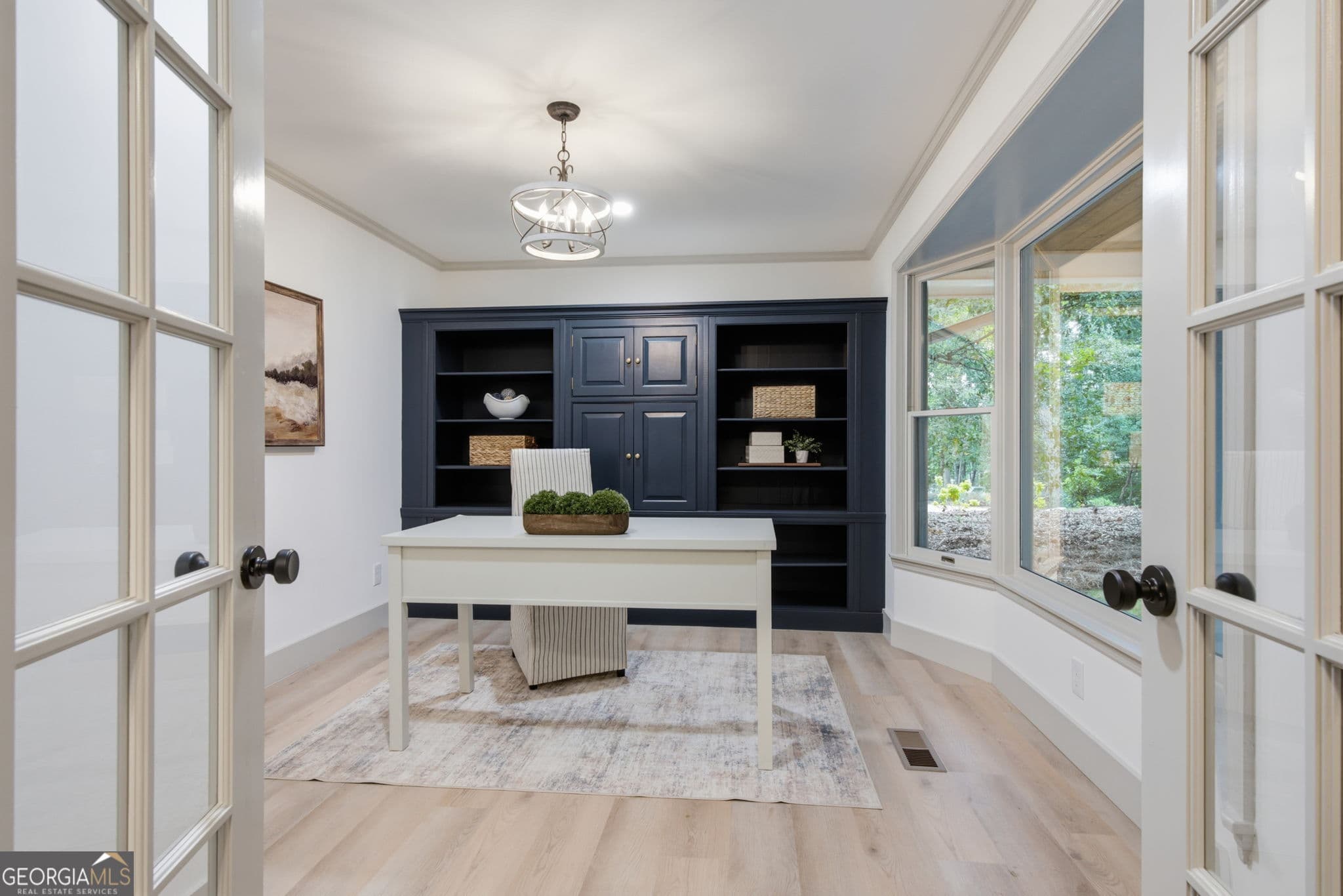4 bedroom, 4 bathroom, 4,380 sq ft single family residence for sale at 2585 Bridgewater Circle, Gainesville, GA 30506 — photo 8