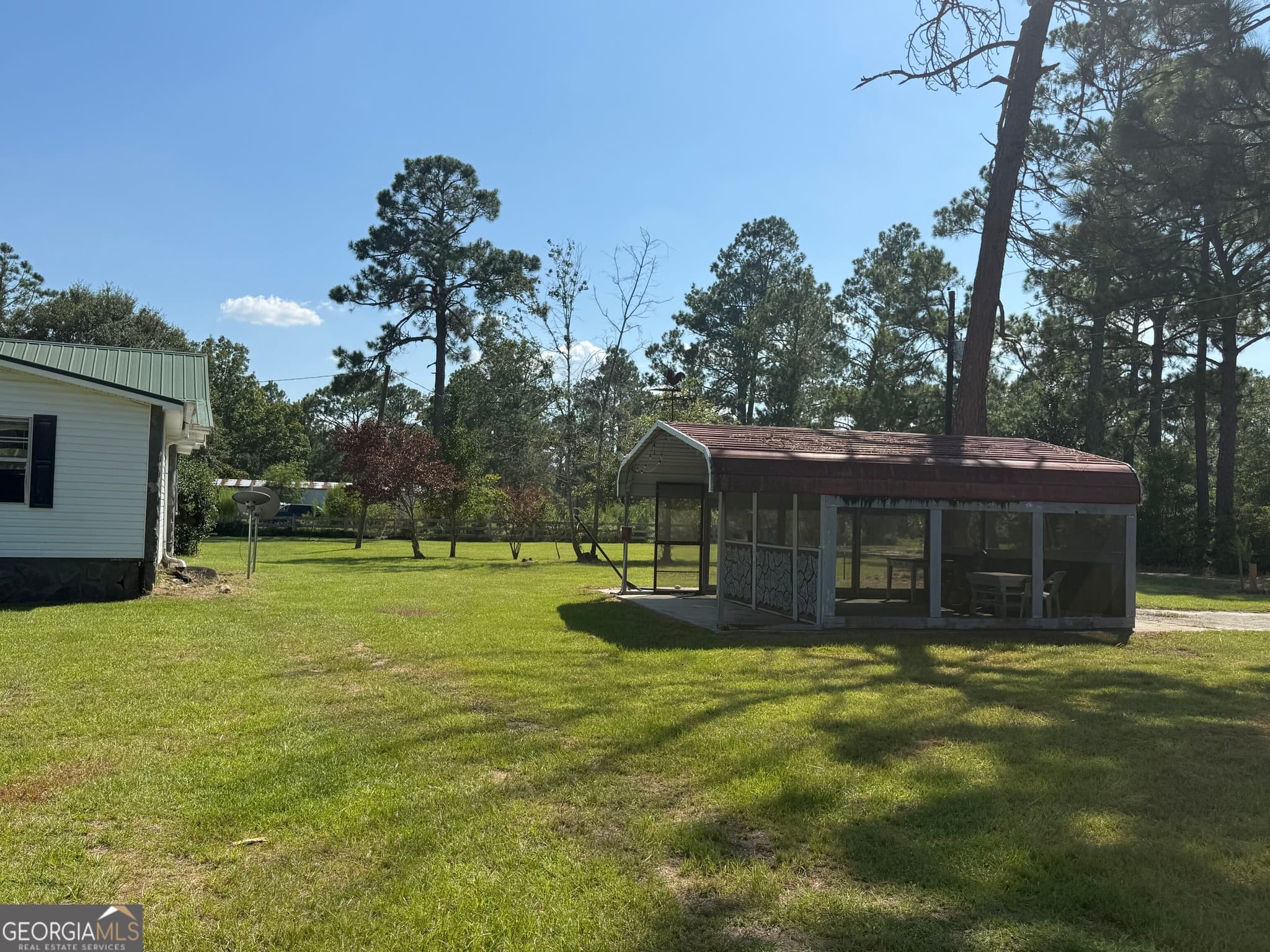 3 bedroom, 2.5 bathroom, 2,100 sq ft manufactured home,single family residence for sale at 52 Edward Kirkland Road, Hazlehurst, GA 31539 — photo 7