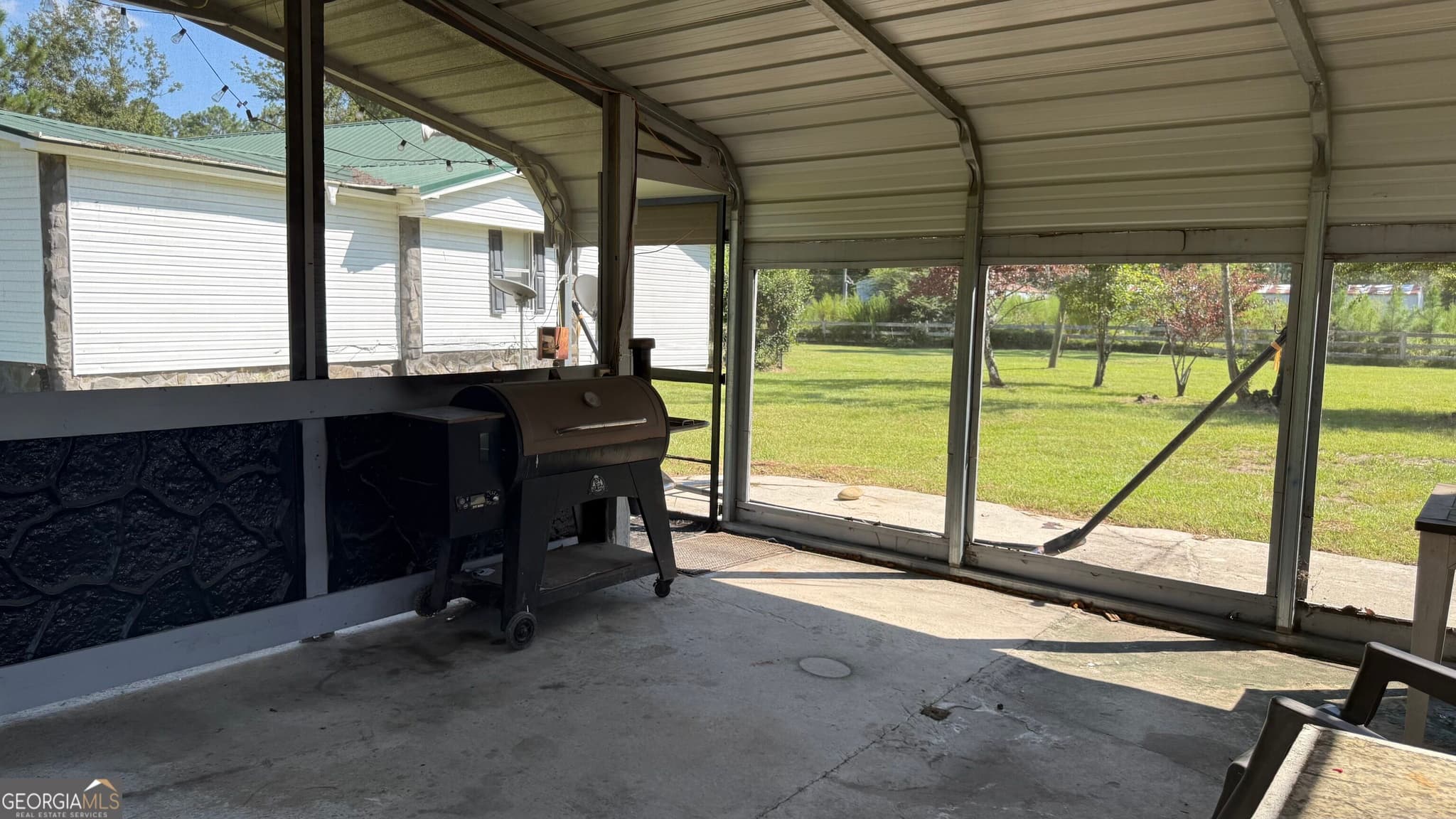 3 bedroom, 2.5 bathroom, 2,100 sq ft manufactured home,single family residence for sale at 52 Edward Kirkland Road, Hazlehurst, GA 31539 — photo 10