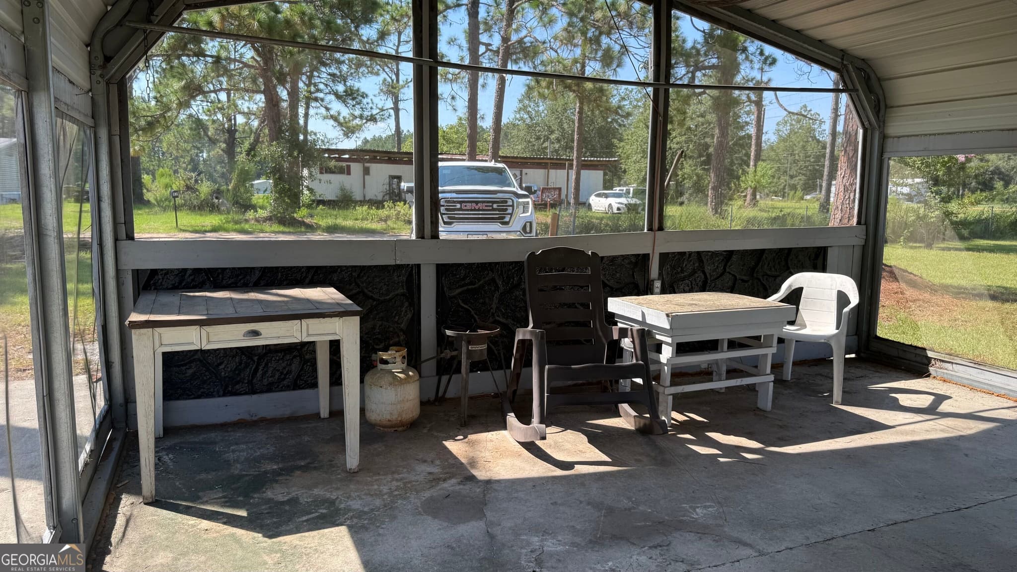 3 bedroom, 2.5 bathroom, 2,100 sq ft manufactured home,single family residence for sale at 52 Edward Kirkland Road, Hazlehurst, GA 31539 — photo 8