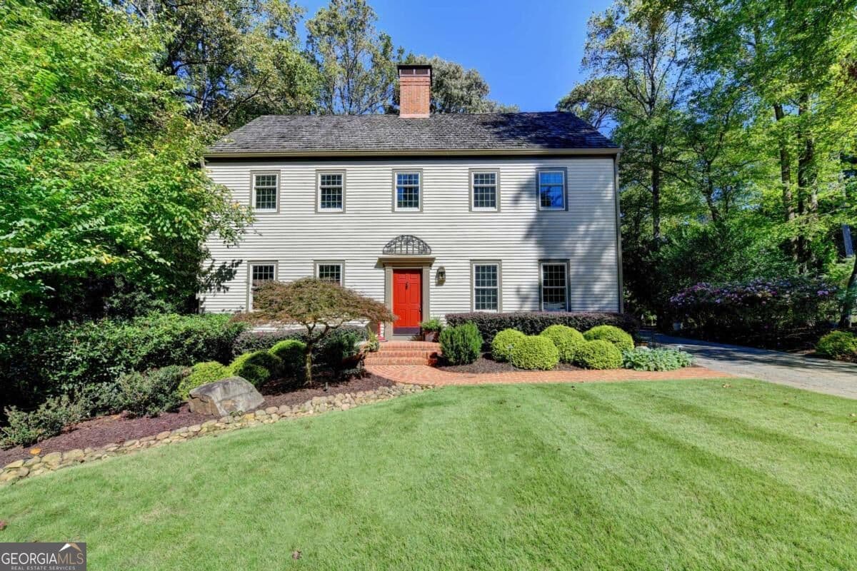 5 bedroom, 5 bathroom, 5,228 sq ft single family residence for sale at 675 Peace Creek Trace, Alpharetta, GA 30005 — photo 2
