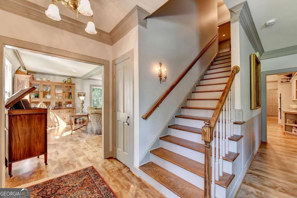 5 bedroom, 5 bathroom, 5,228 sq ft single family residence for sale at 675 Peace Creek Trace, Alpharetta, GA 30005 — photo 7