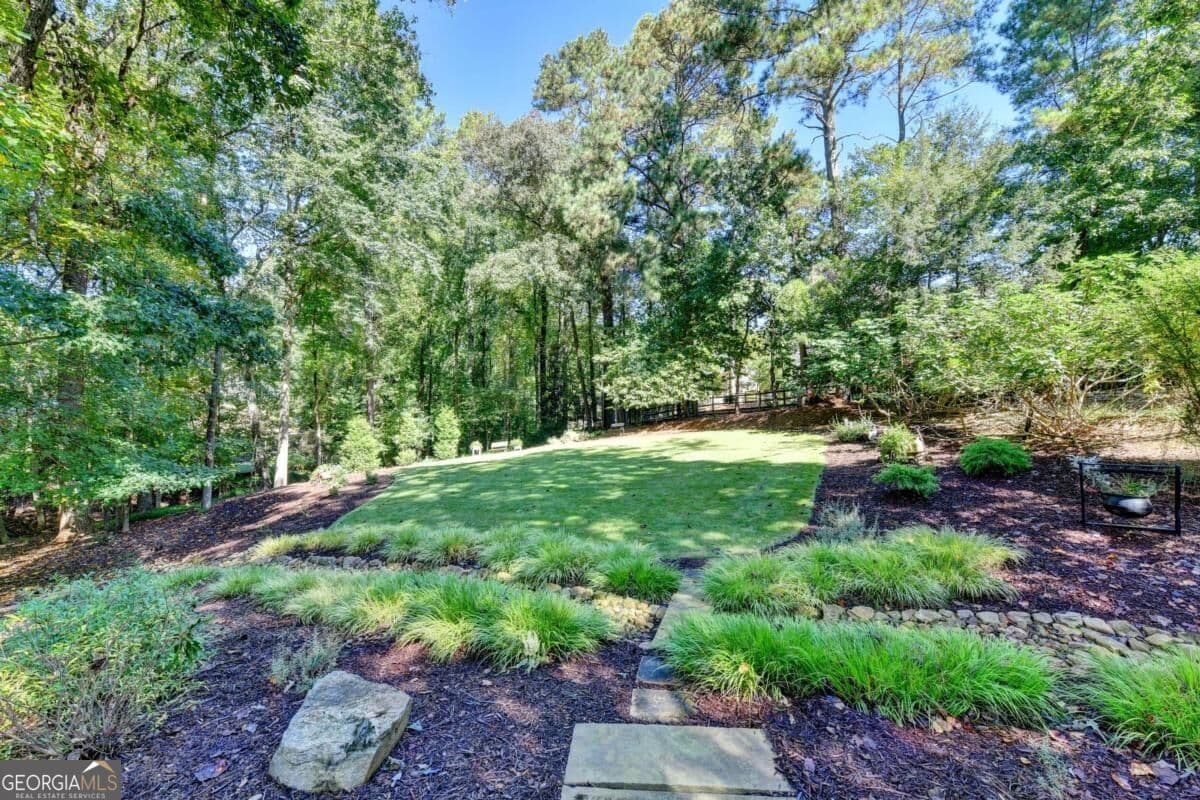 5 bedroom, 5 bathroom, 5,228 sq ft single family residence for sale at 675 Peace Creek Trace, Alpharetta, GA 30005 — photo 5