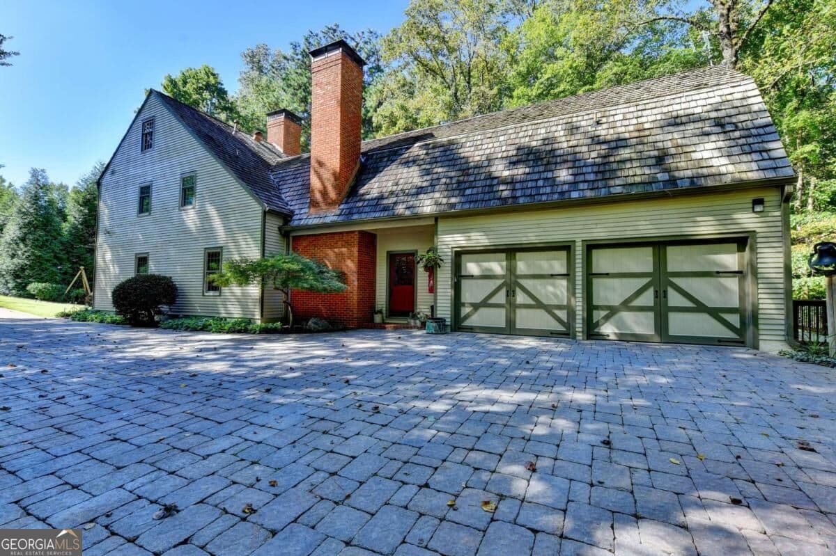 5 bedroom, 5 bathroom, 5,228 sq ft single family residence for sale at 675 Peace Creek Trace, Alpharetta, GA 30005 — photo 4