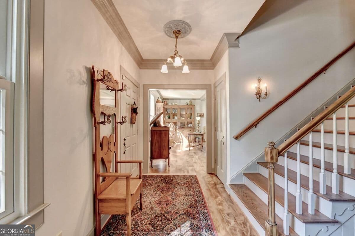5 bedroom, 5 bathroom, 5,228 sq ft single family residence for sale at 675 Peace Creek Trace, Alpharetta, GA 30005 — photo 8