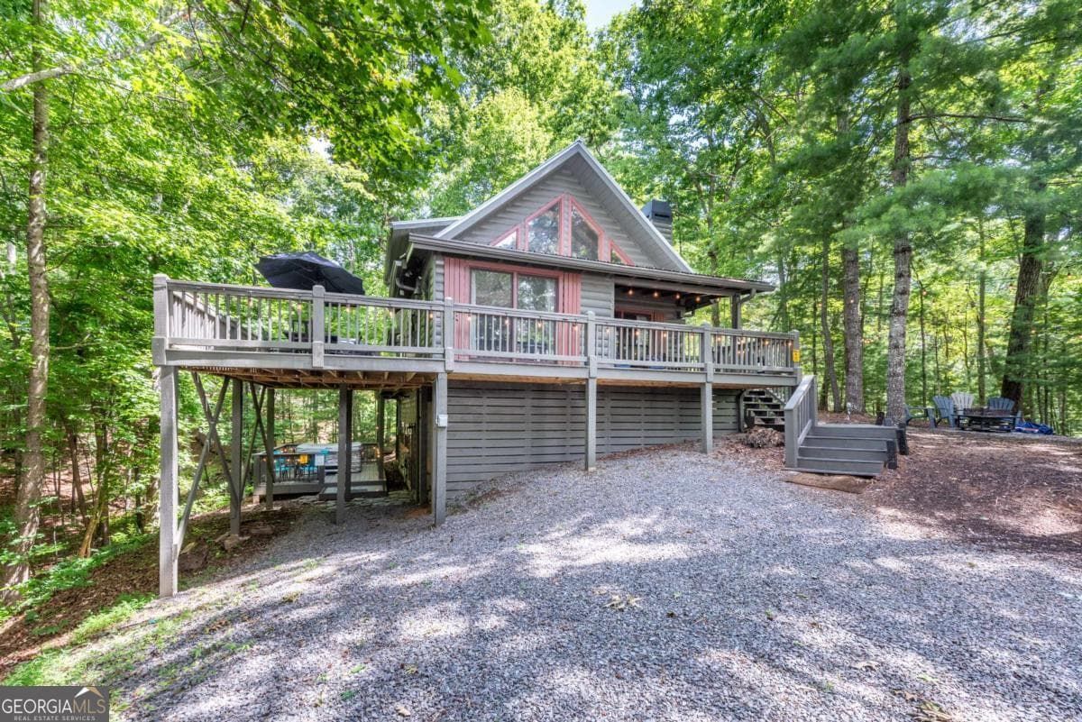4 bedroom, 2 bathroom, 1,950 sq ft cabin,single family residence for sale at 30 Maxwell Lane 242, Blue Ridge, GA 30513 — photo 2