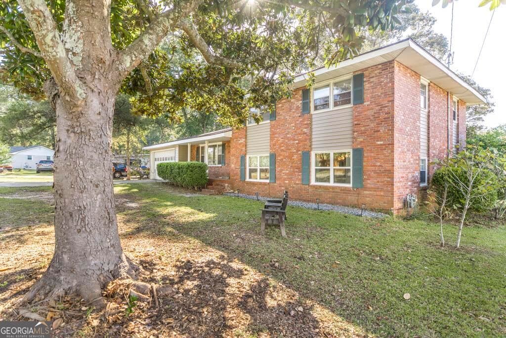 4 bedroom, 2 bathroom, 2,040 sq ft single family residence under contract at 110 Crestwood Road, Centerville, GA 31028 — photo 5