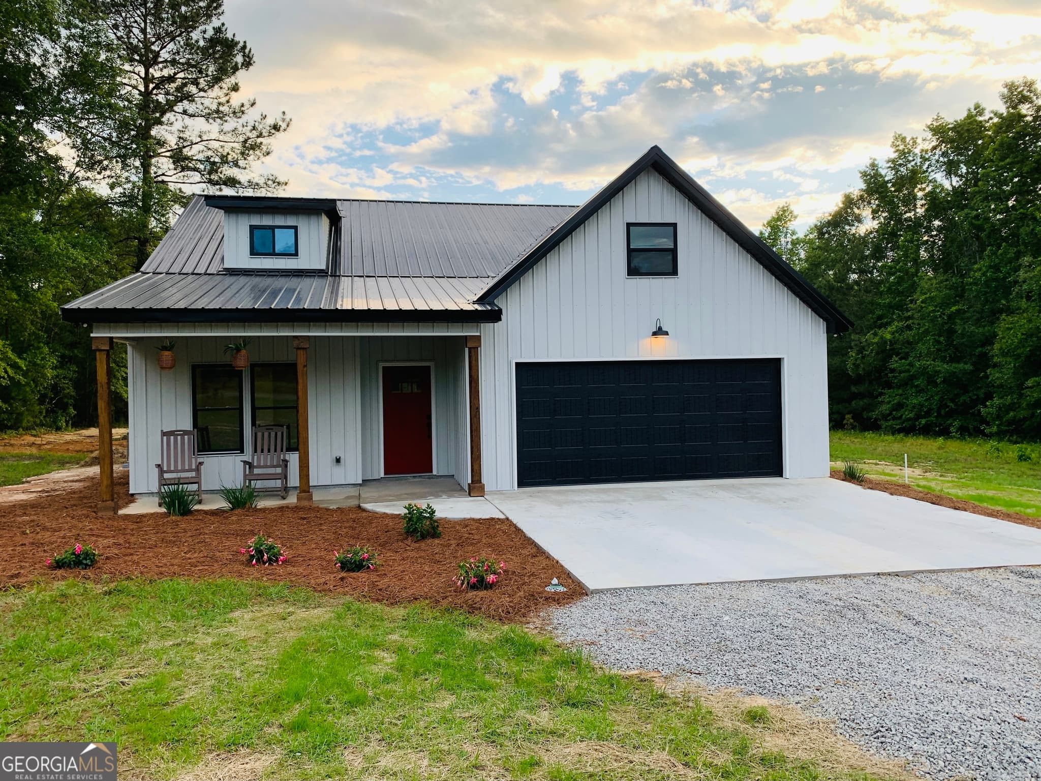 3 bedroom, 2 bathroom, 2,047 sq ft single family residence sold at 1235 Honey Road, Sylvania, GA 30467