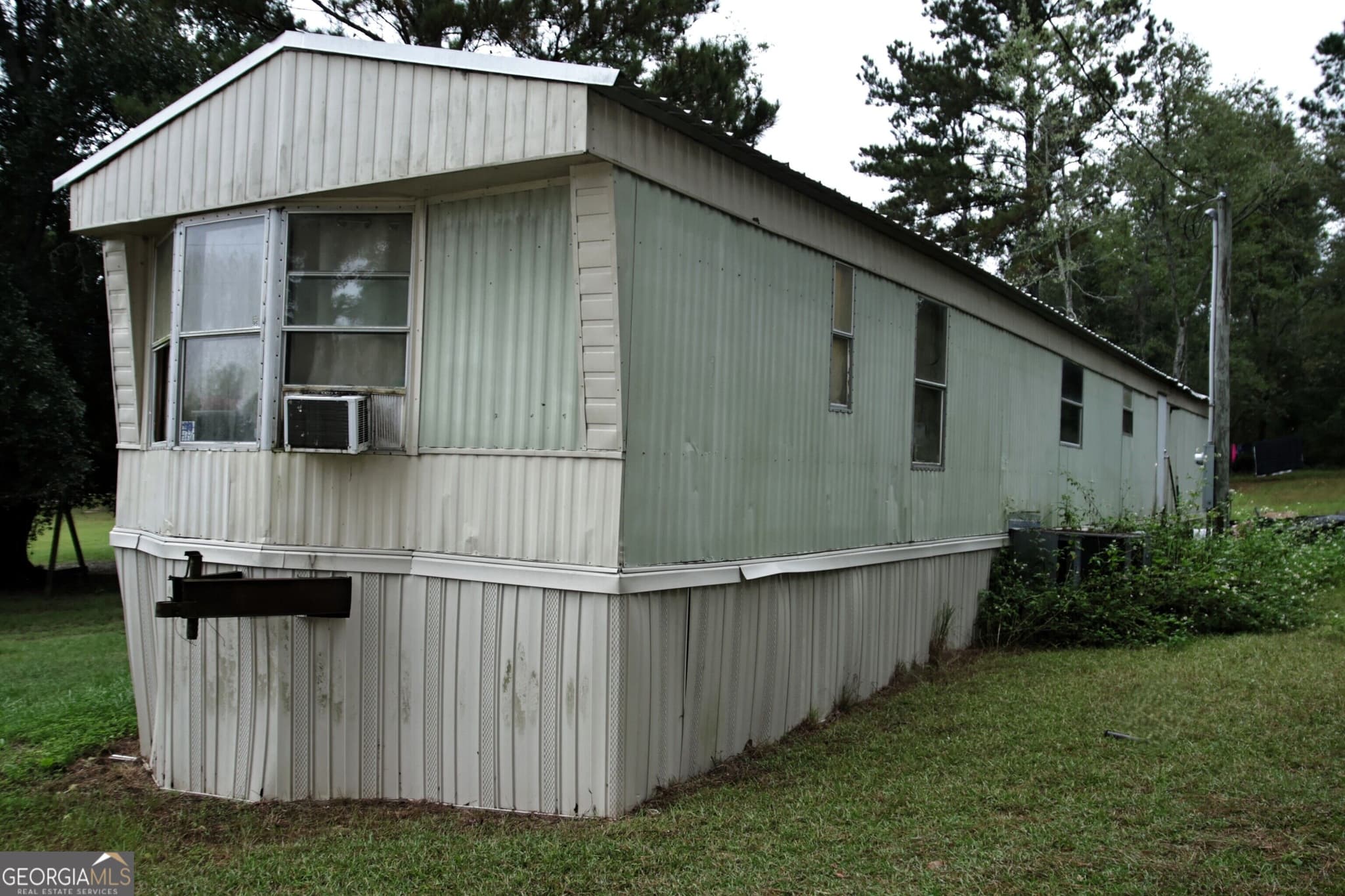3 bedroom, 2 bathroom, 1,064 sq ft manufactured home,single family residence for sale at 48 Apple Drive, Lakeland, GA 31635 — photo 3