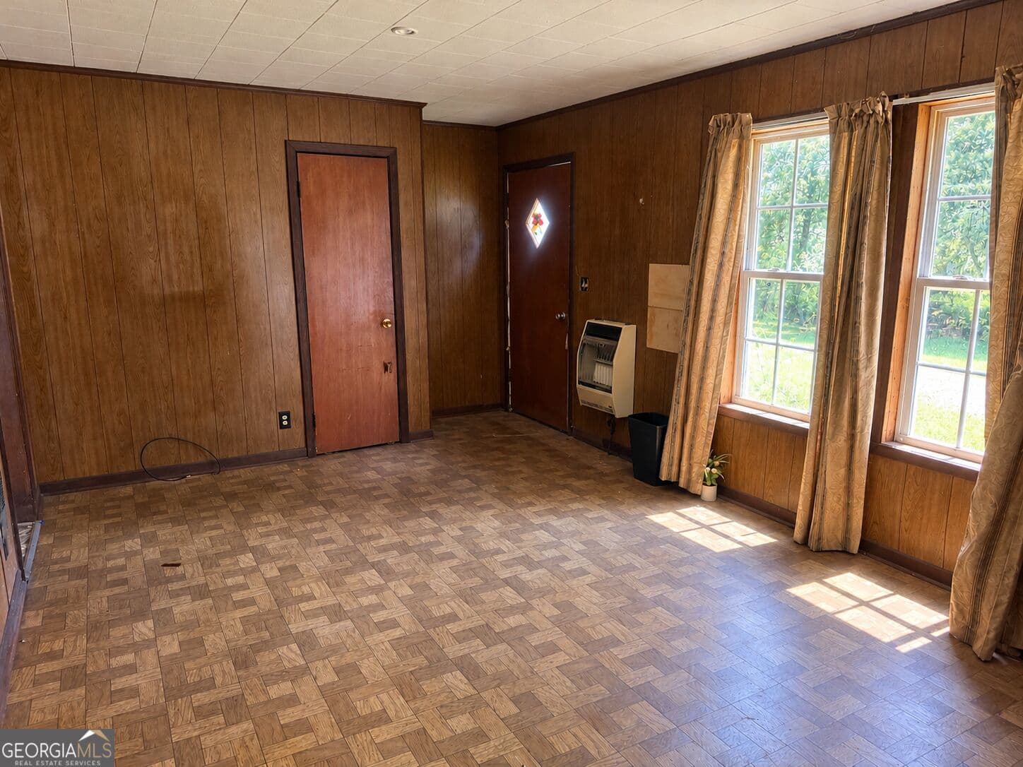 2 bedroom, 1 bathroom, 840 sq ft single family residence for sale at 191 Steven Street, Summerville, GA 30747 — photo 3