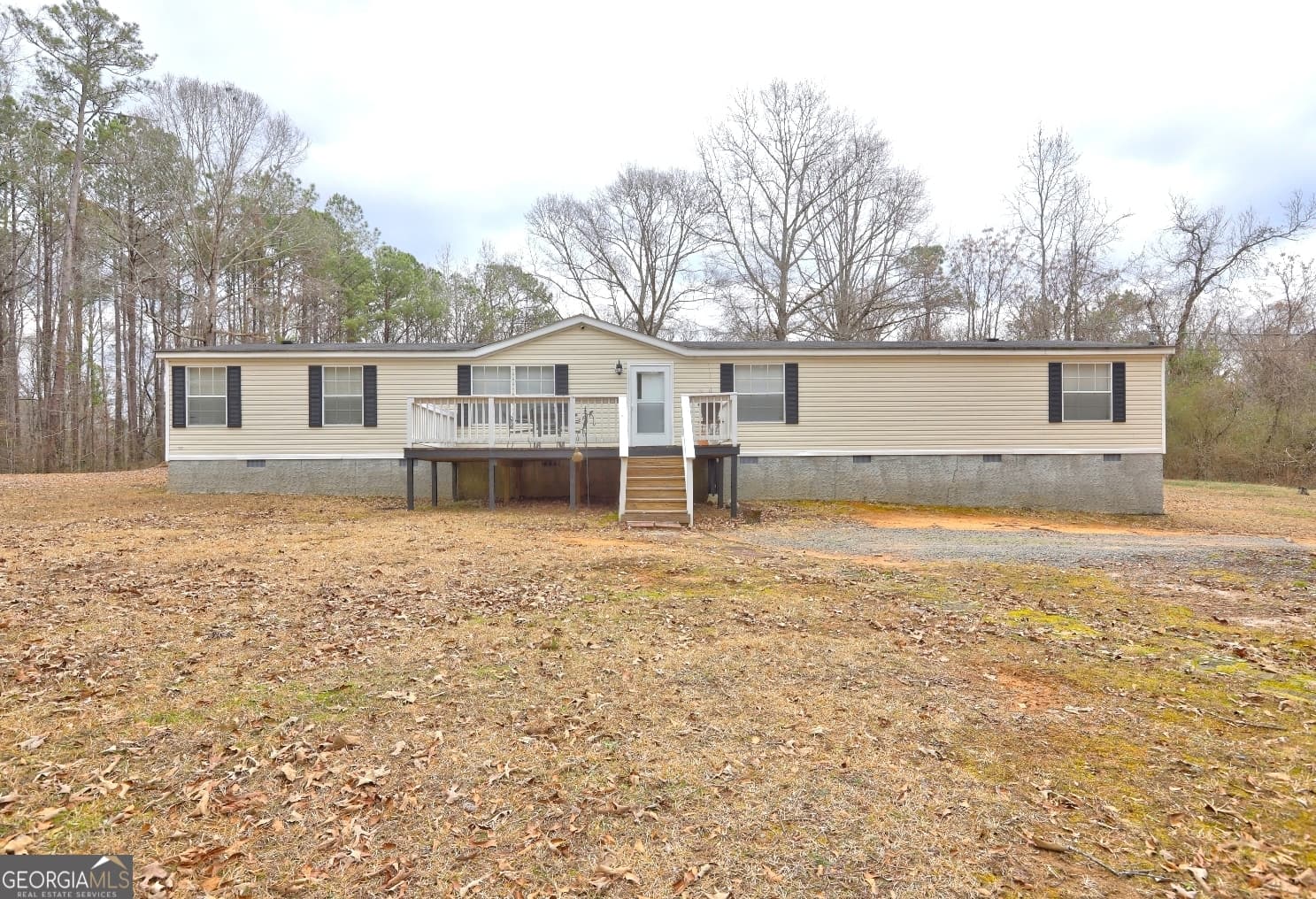 4 bedroom, 2 bathroom, 2,052 sq ft manufactured home,single family residence for sale at 103 Silver Dollar Road, Barnesville, GA 30204 — photo 3
